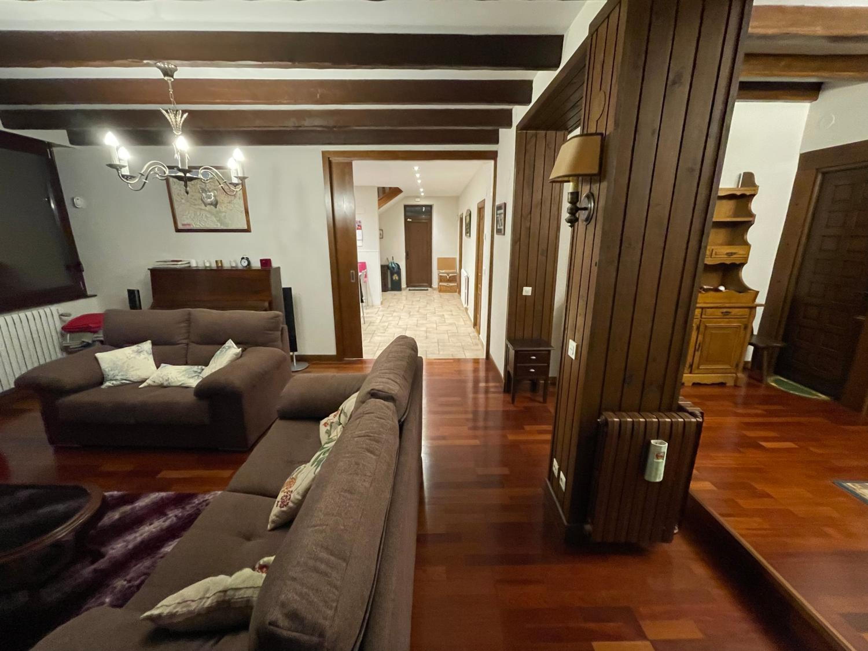 Casa de cuatro habitaciones