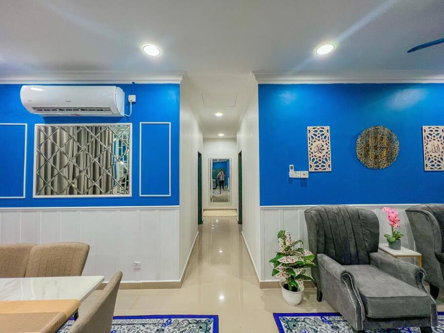 Three-Bedroom Villa photo 2