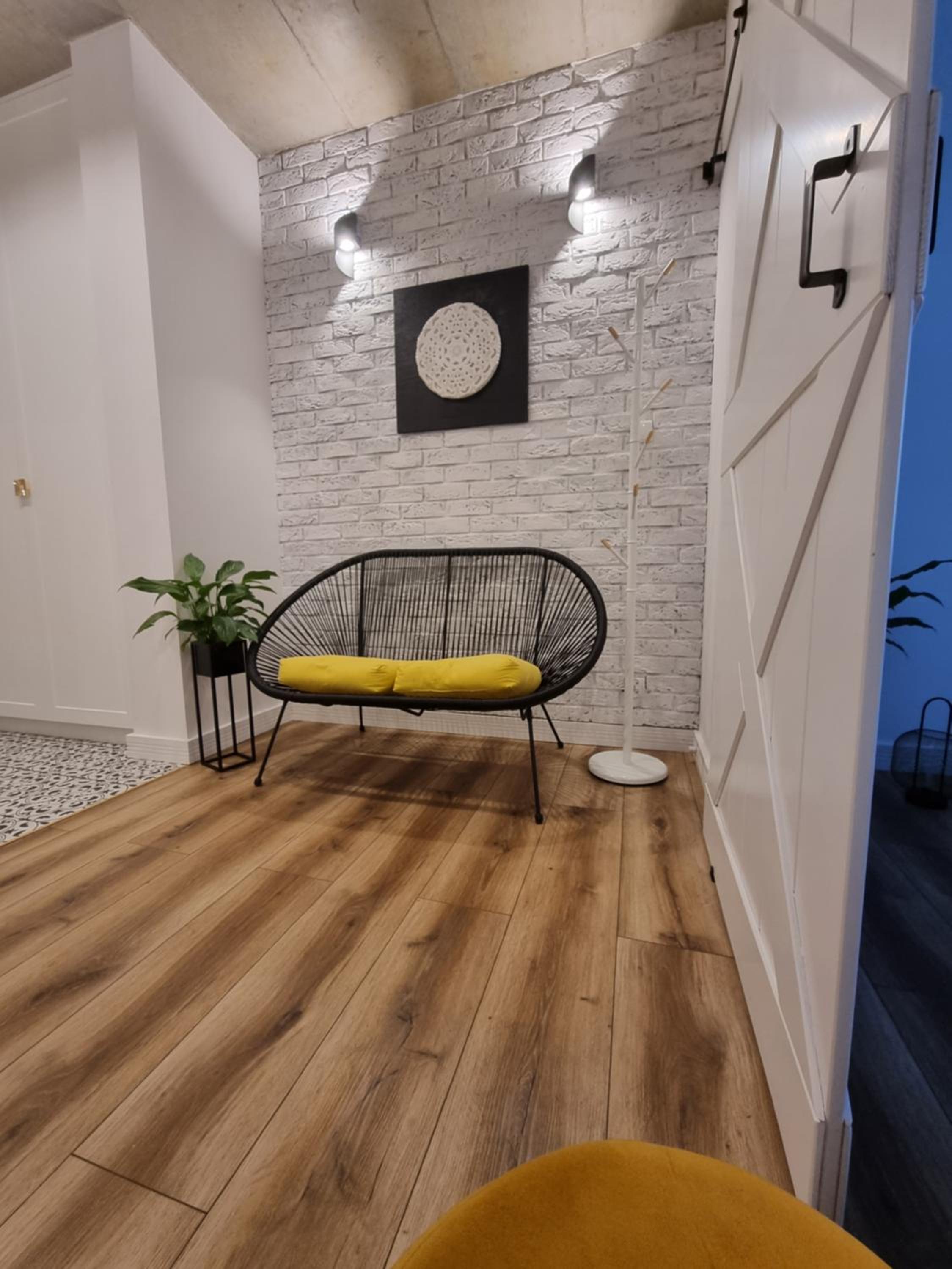 One-Bedroom Apartment - Photo 40