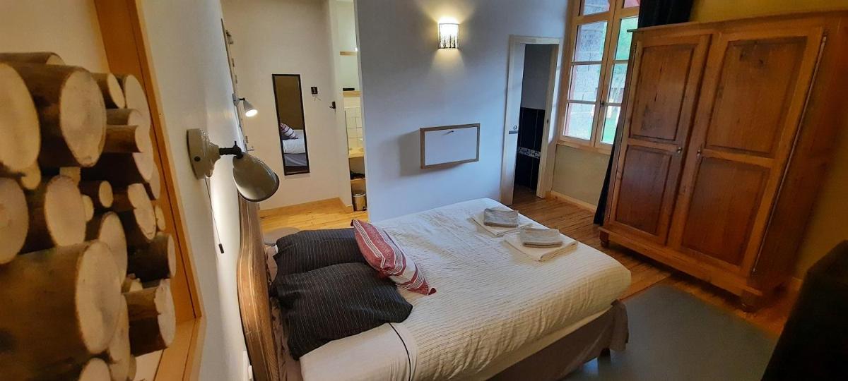 King Room with Mountain View photo 2