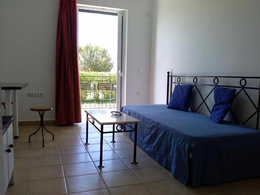 Apartment with Garden View - Photo 3