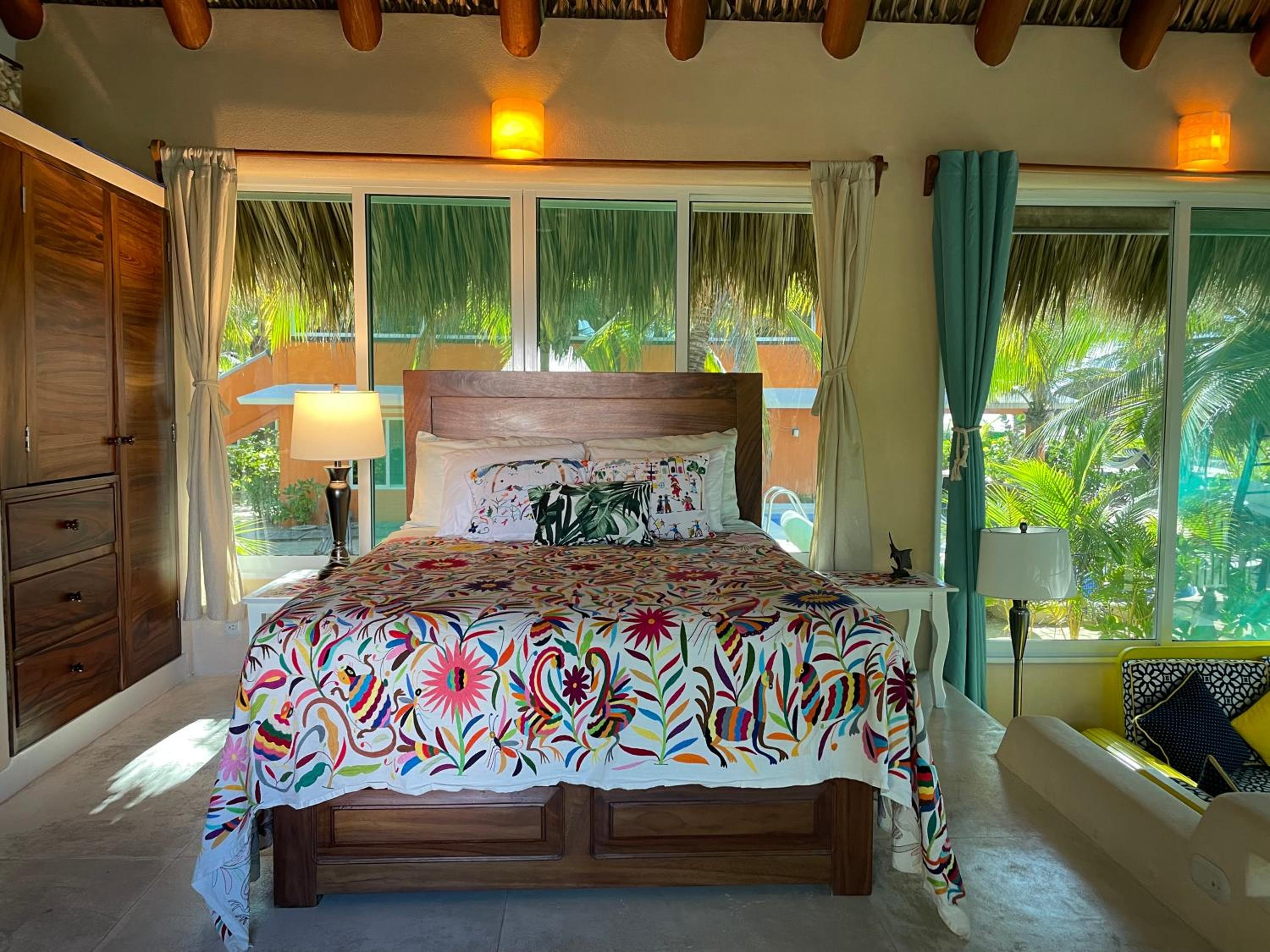 Villa - Beach Front