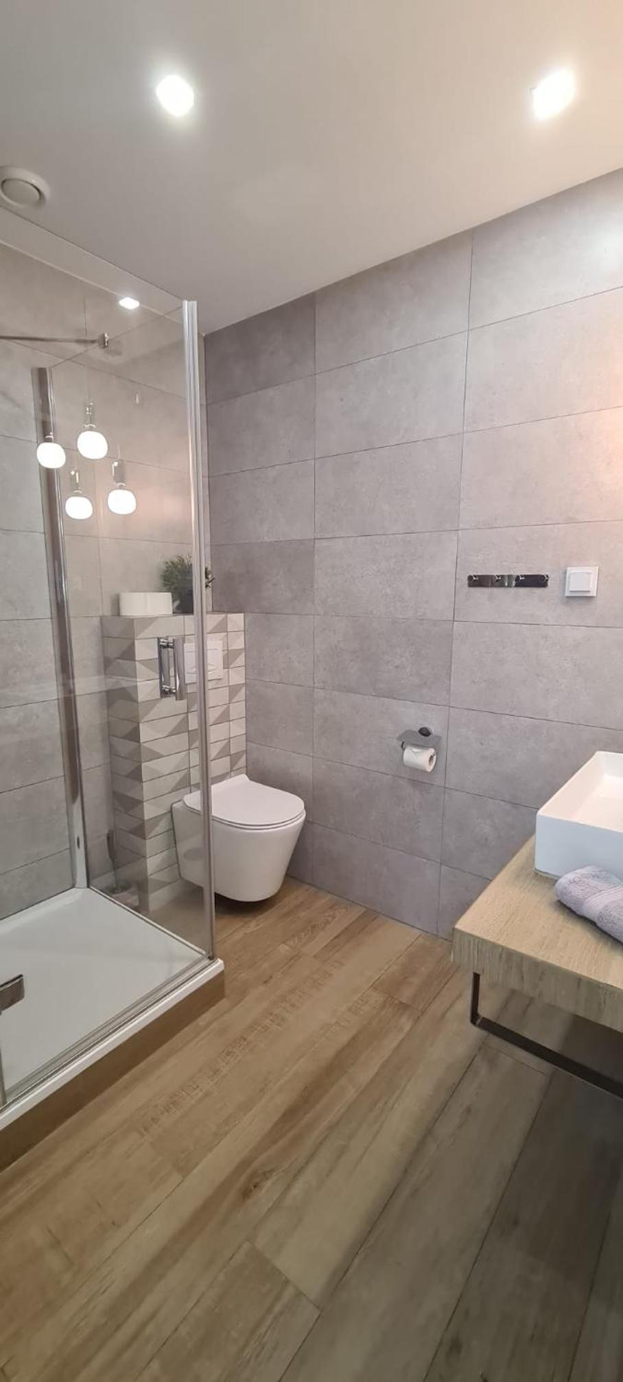 Two-Bedroom Suite - Photo 4