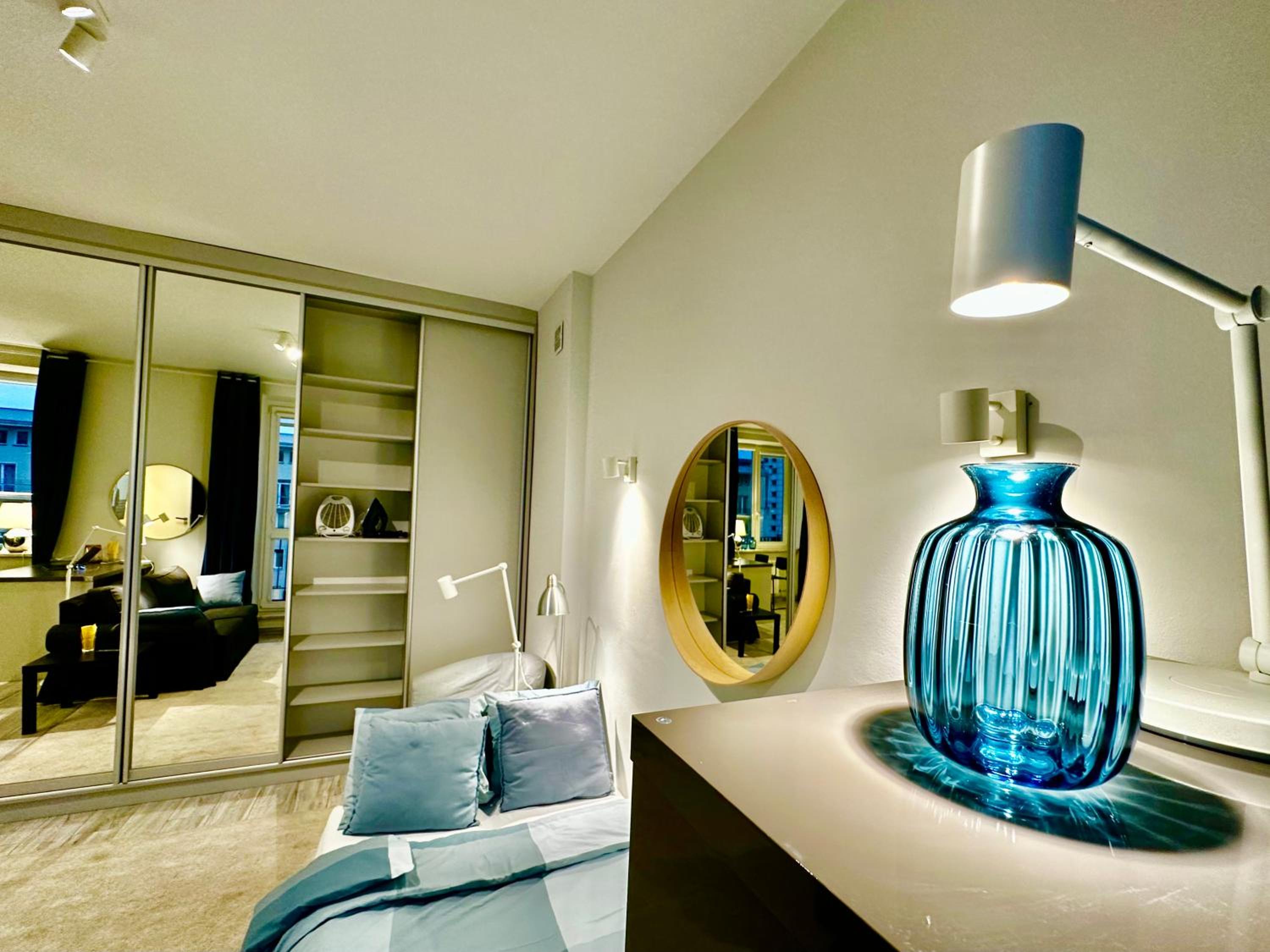 One-Bedroom Apartment - Photo 1
