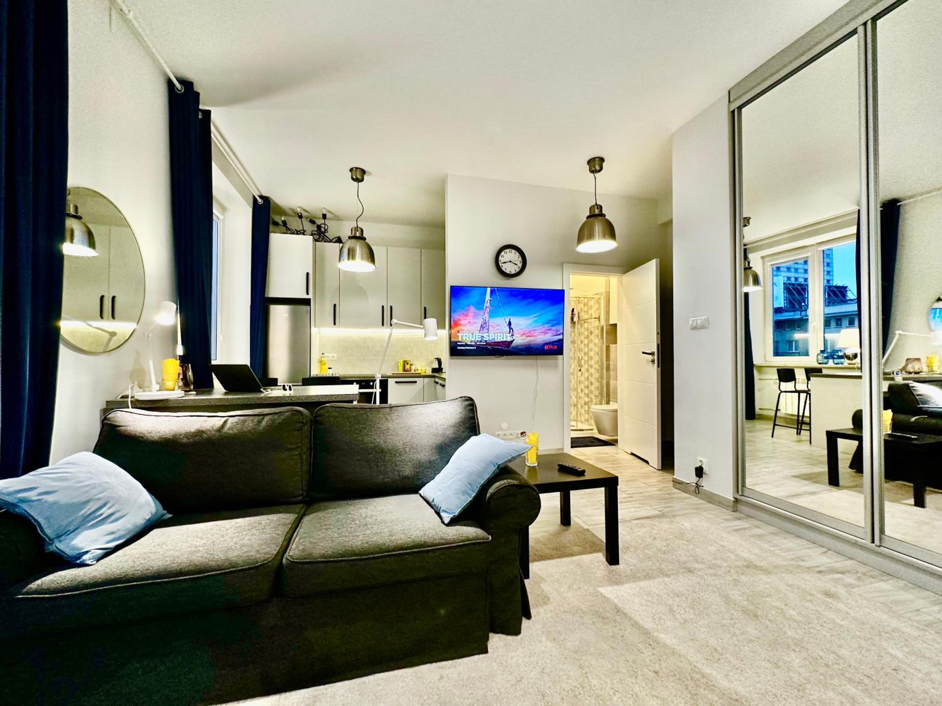 One-Bedroom Apartment - Photo 26