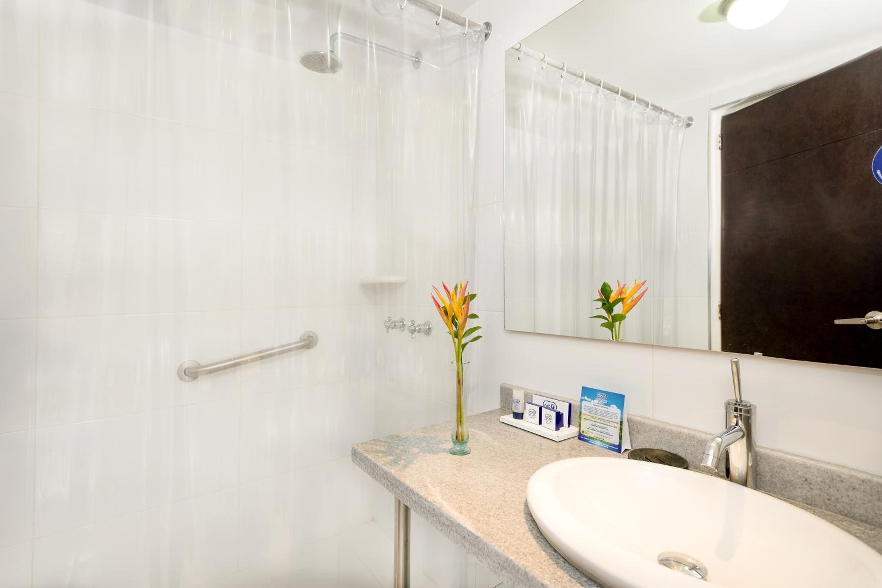 Standard Double Room - Photo 4