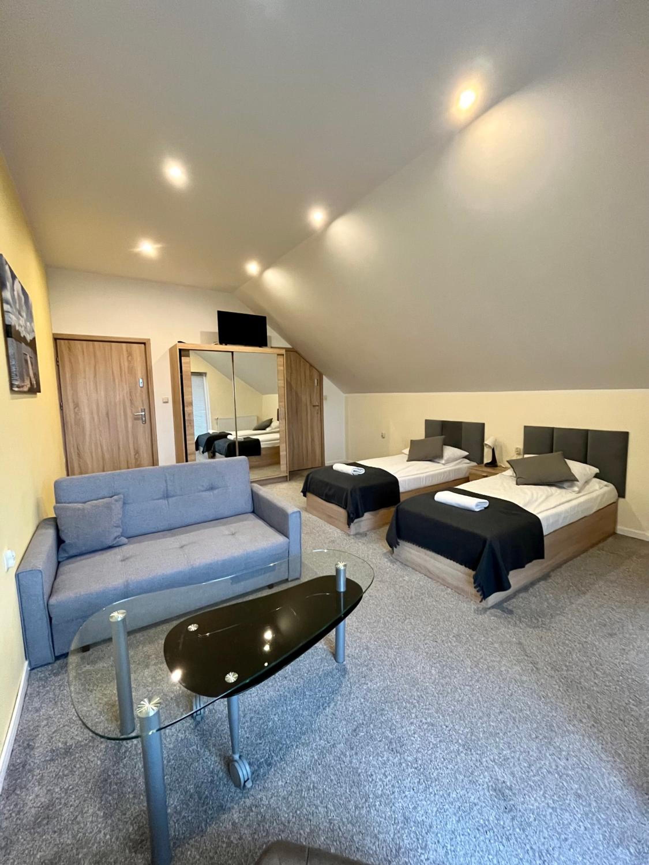 Quadruple Room - Photo 2