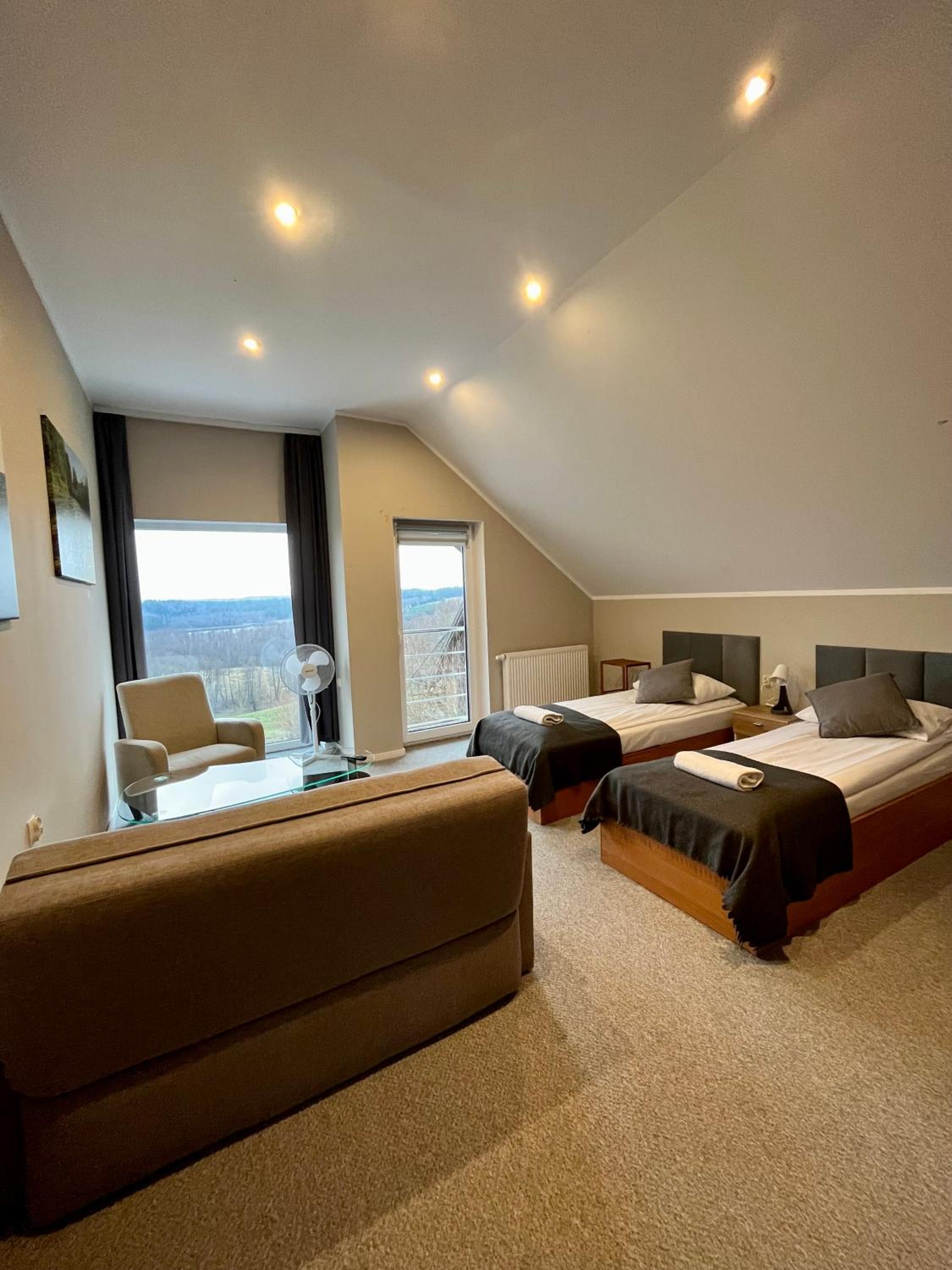 Quadruple Room - Photo 4