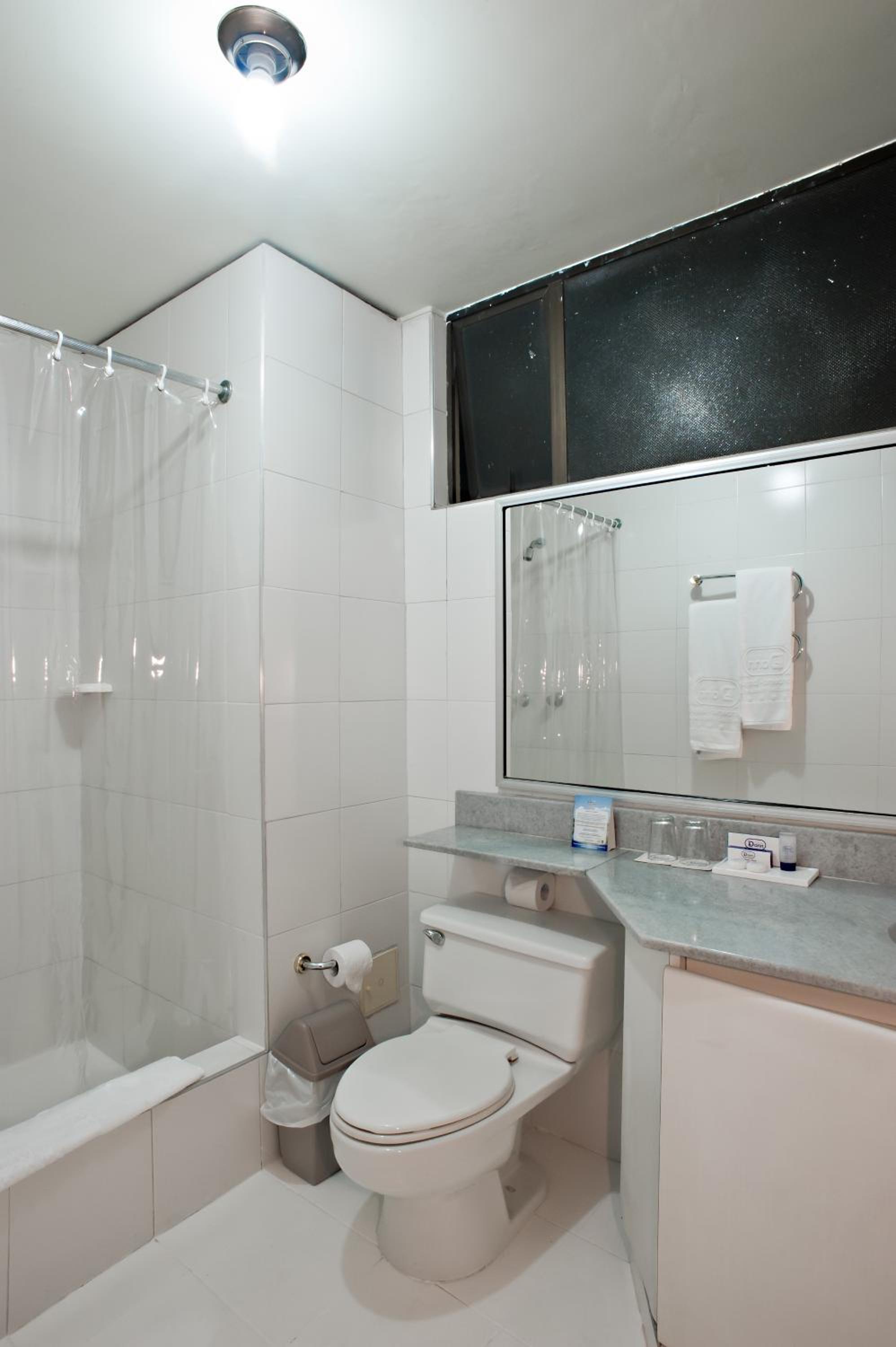 Standard Double Room - Photo 5