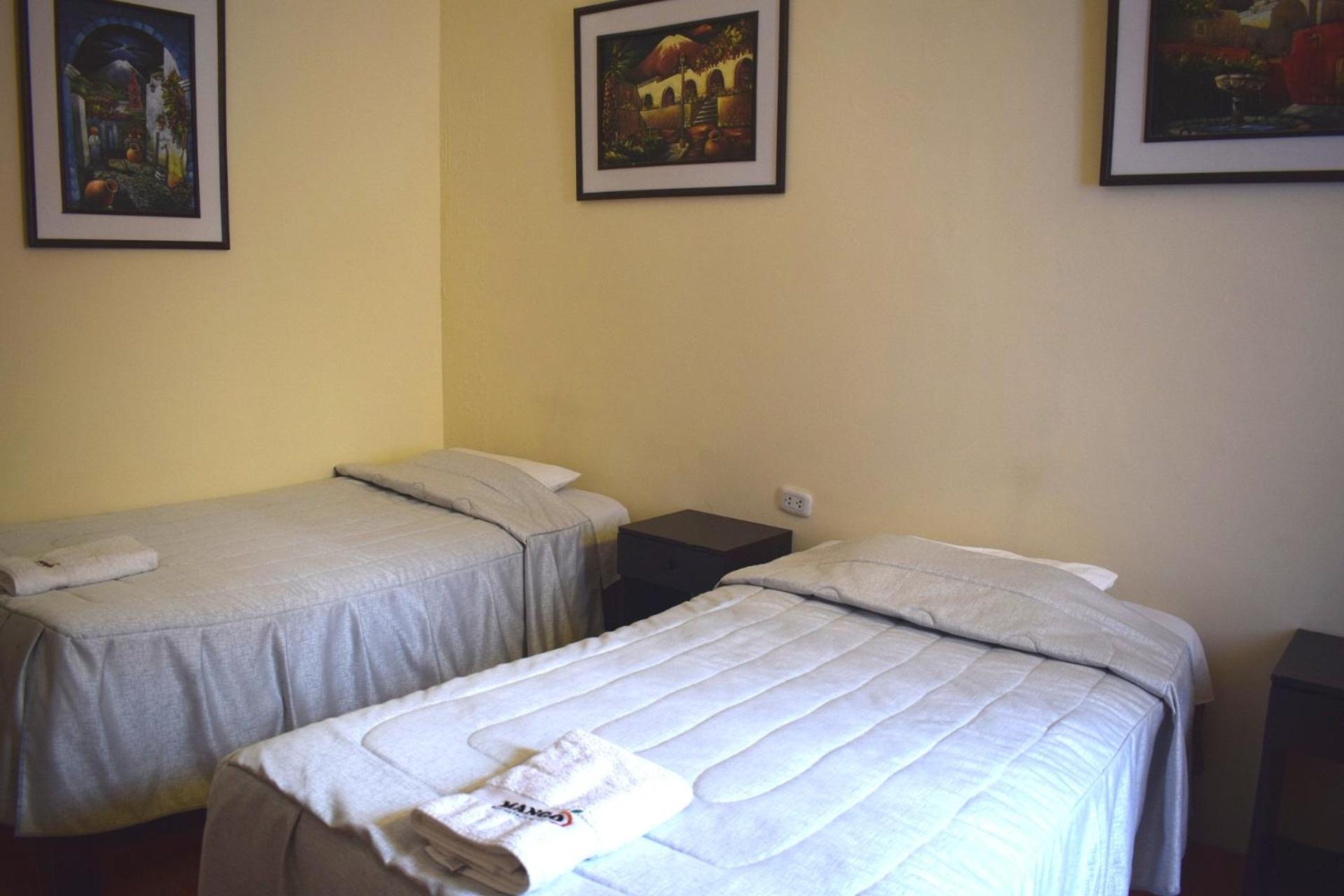 Twin Room with Private Bathroom photo 1