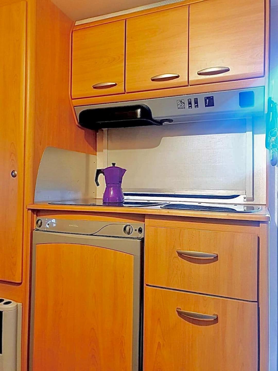 Caravan photo 3