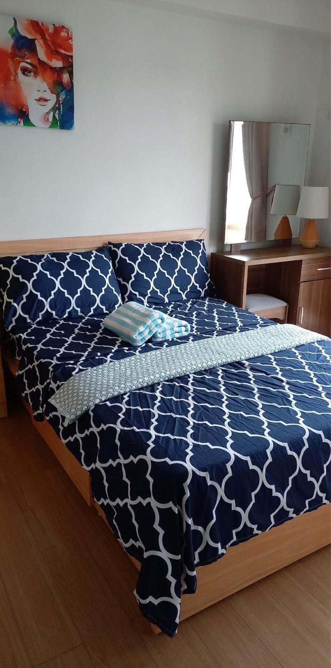 Two-Bedroom Apartment - Photo 40