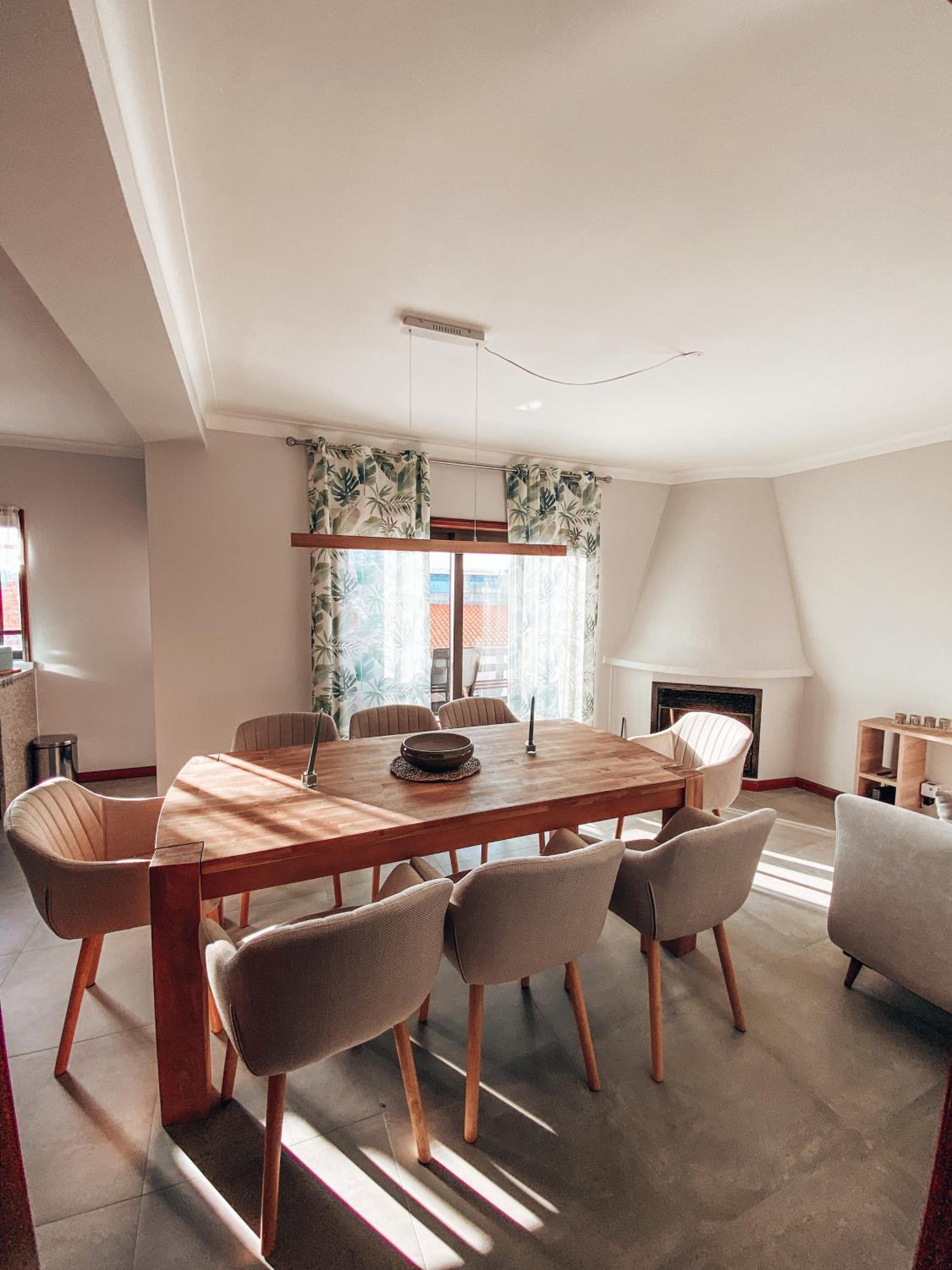 Four-Bedroom House photo 2