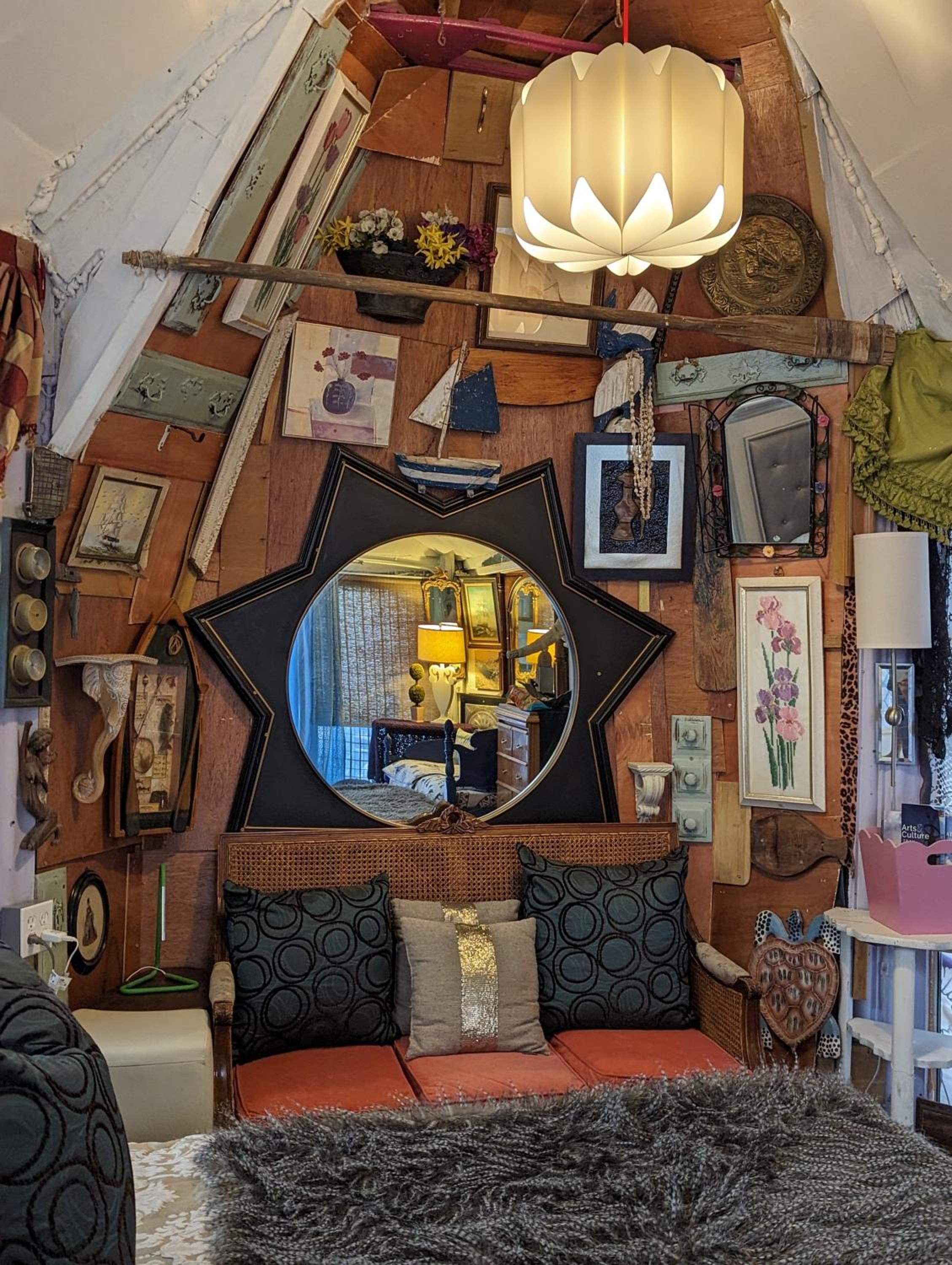 Deluxe Queen Room photo 2
