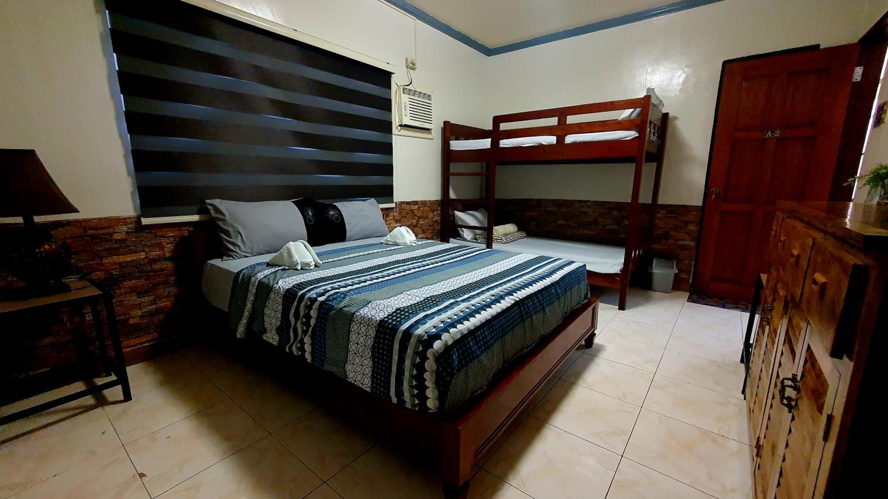 Comfort Quadruple Room - Photo 1