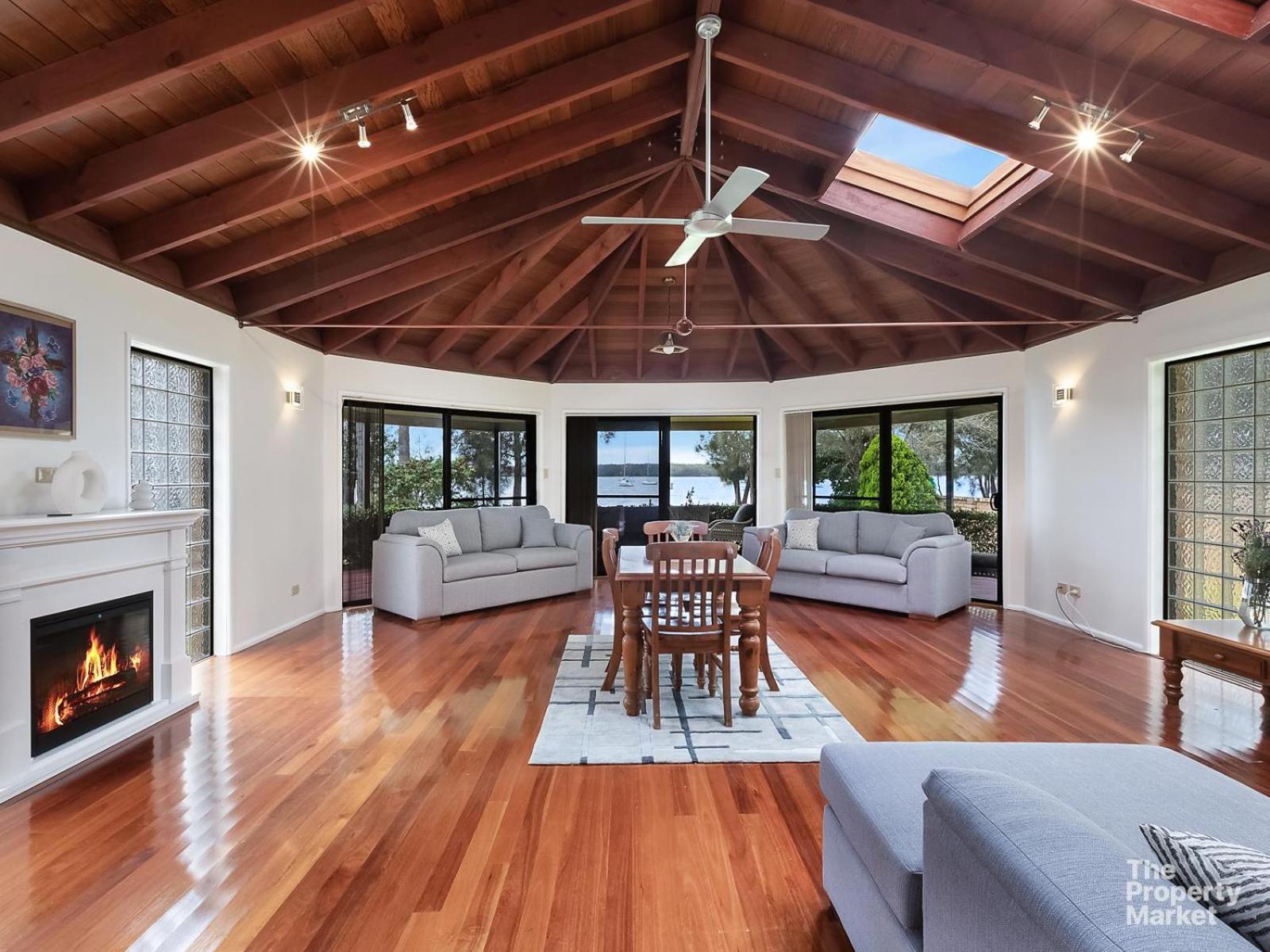 Three-Bedroom House photo 1