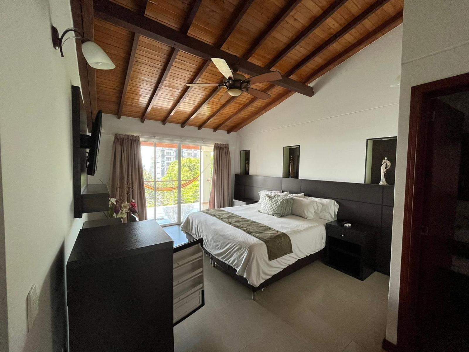 Suite with Balcony photo 1