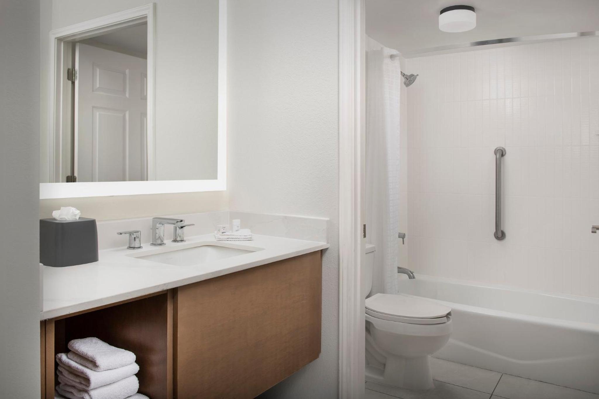Studio Suite - Photo 5
