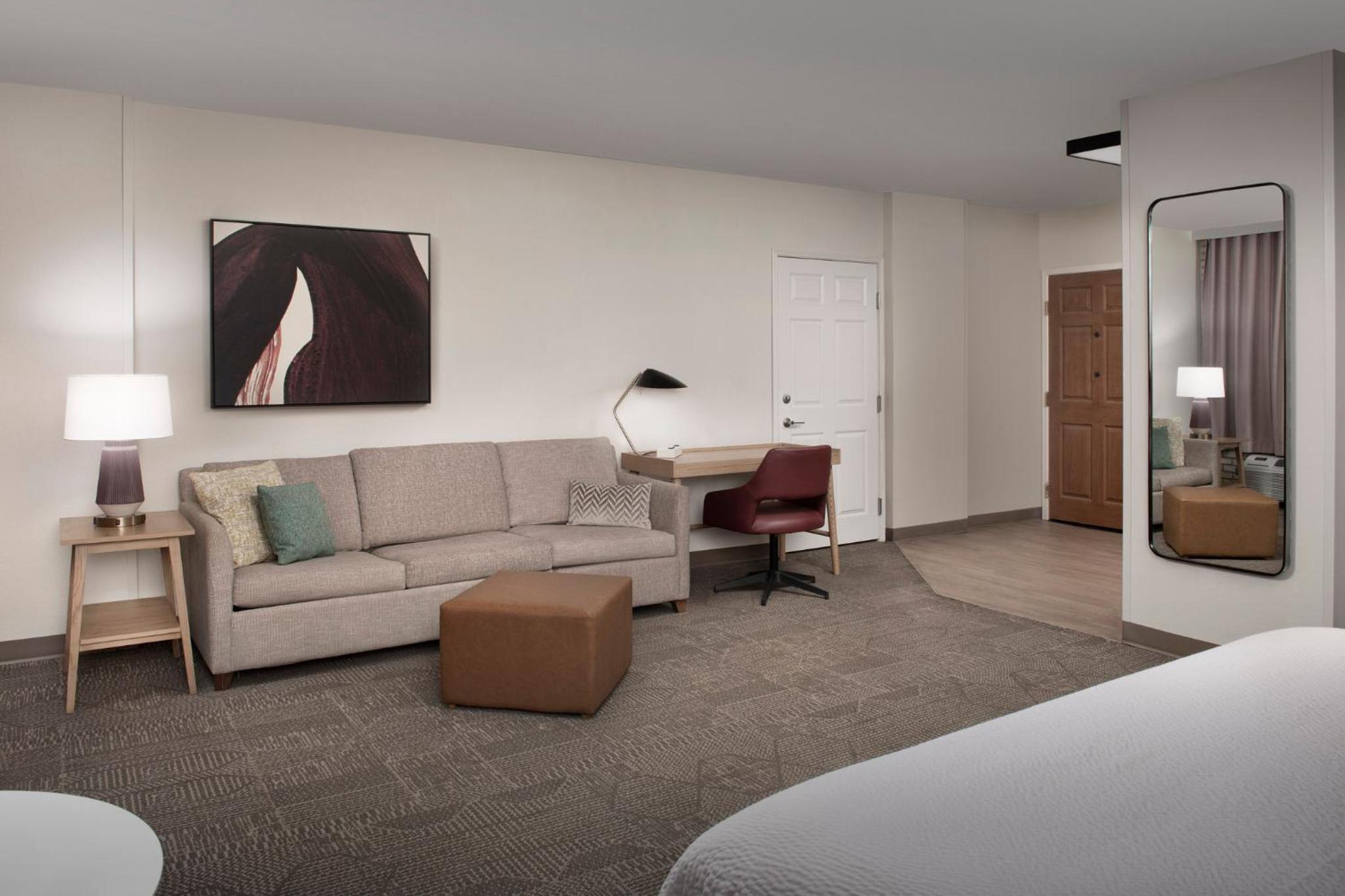 Studio Suite - Photo 3