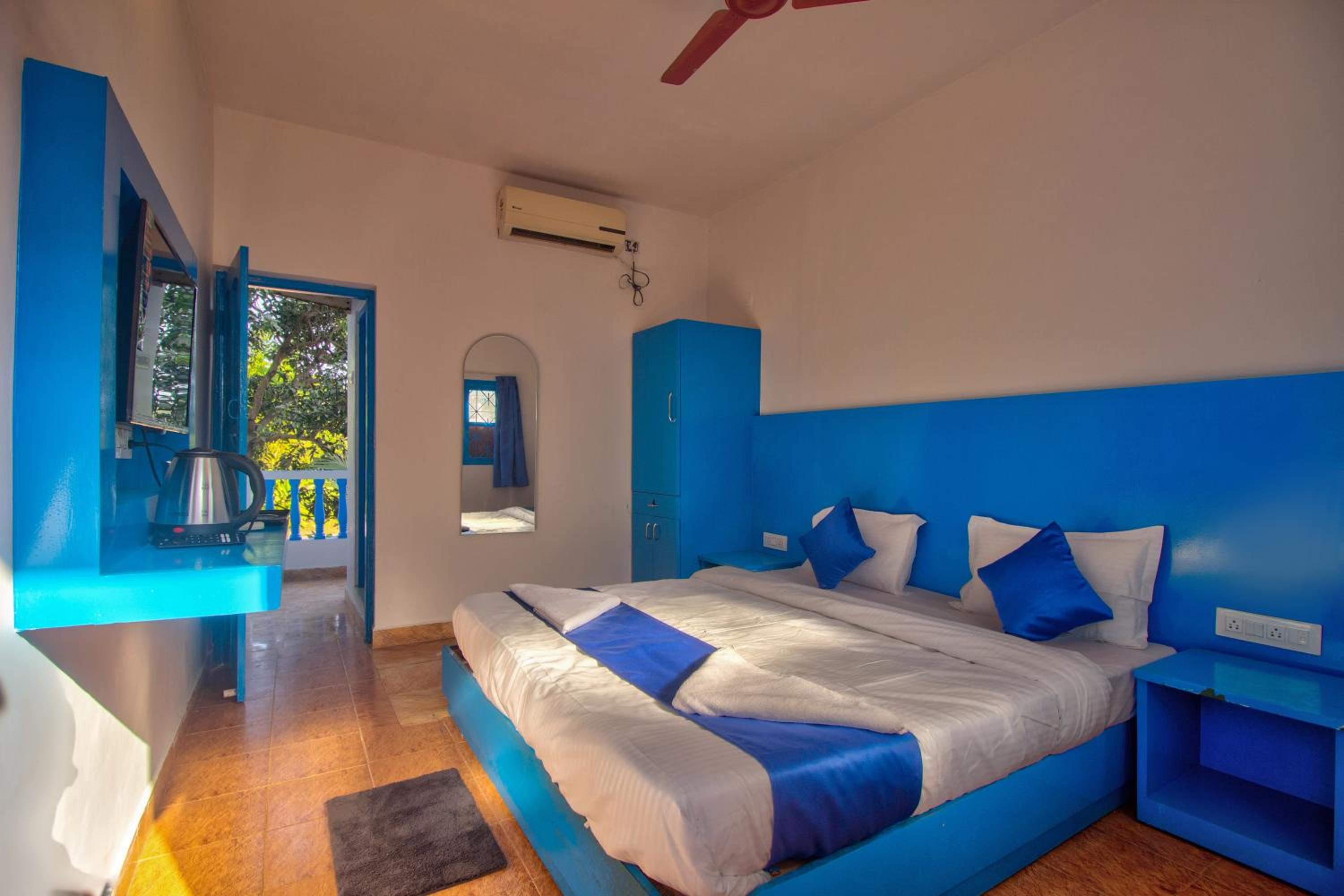 Double Room with Balcony photo 2