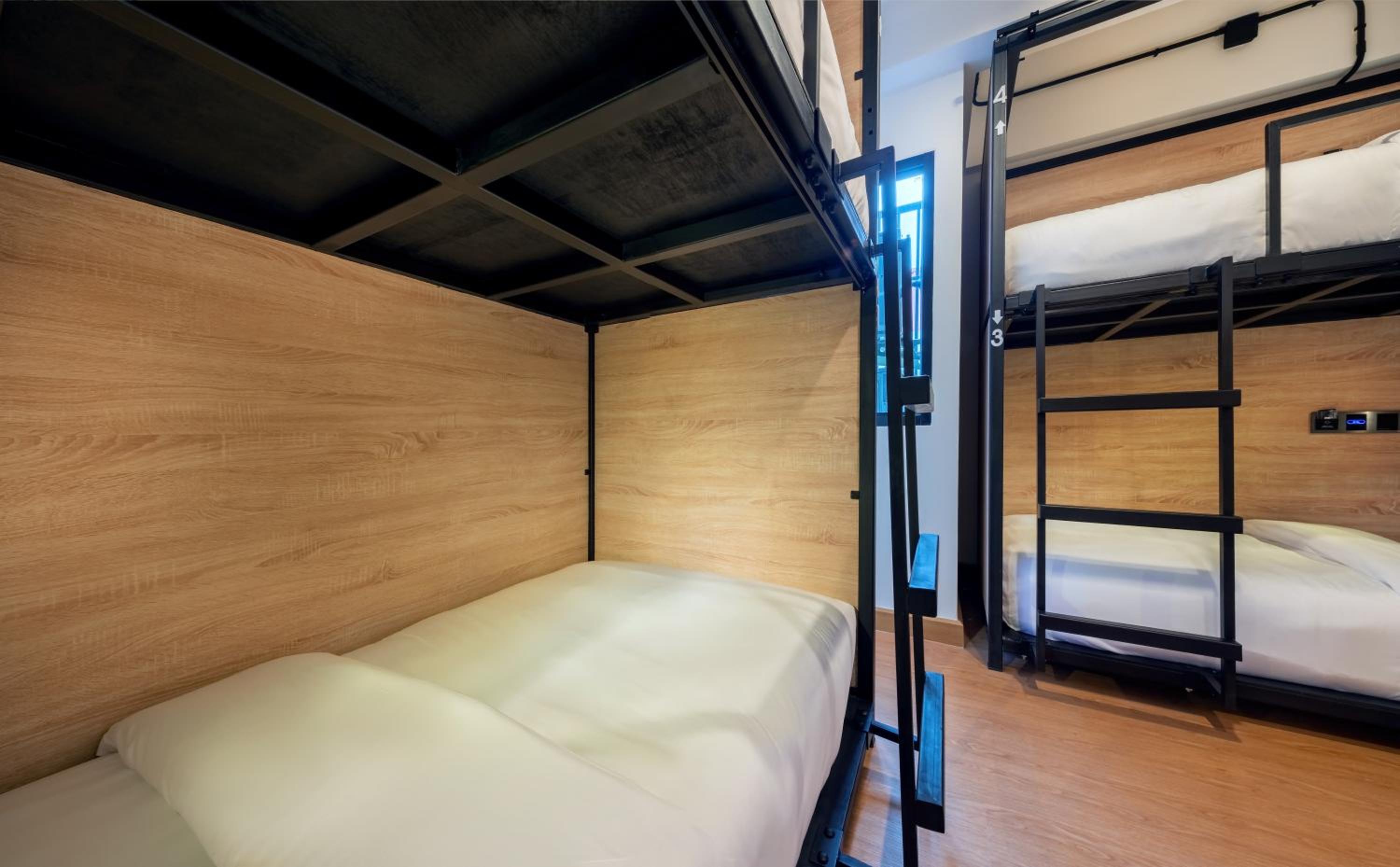 Bed in 4-Bed Mixed Dormitory Room photo 3