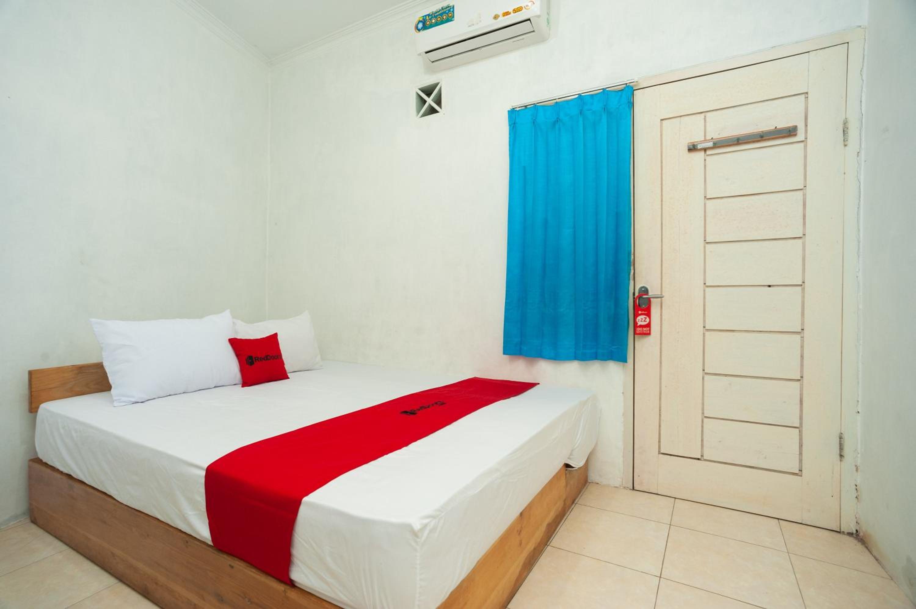 Standard Double Room - Photo 6