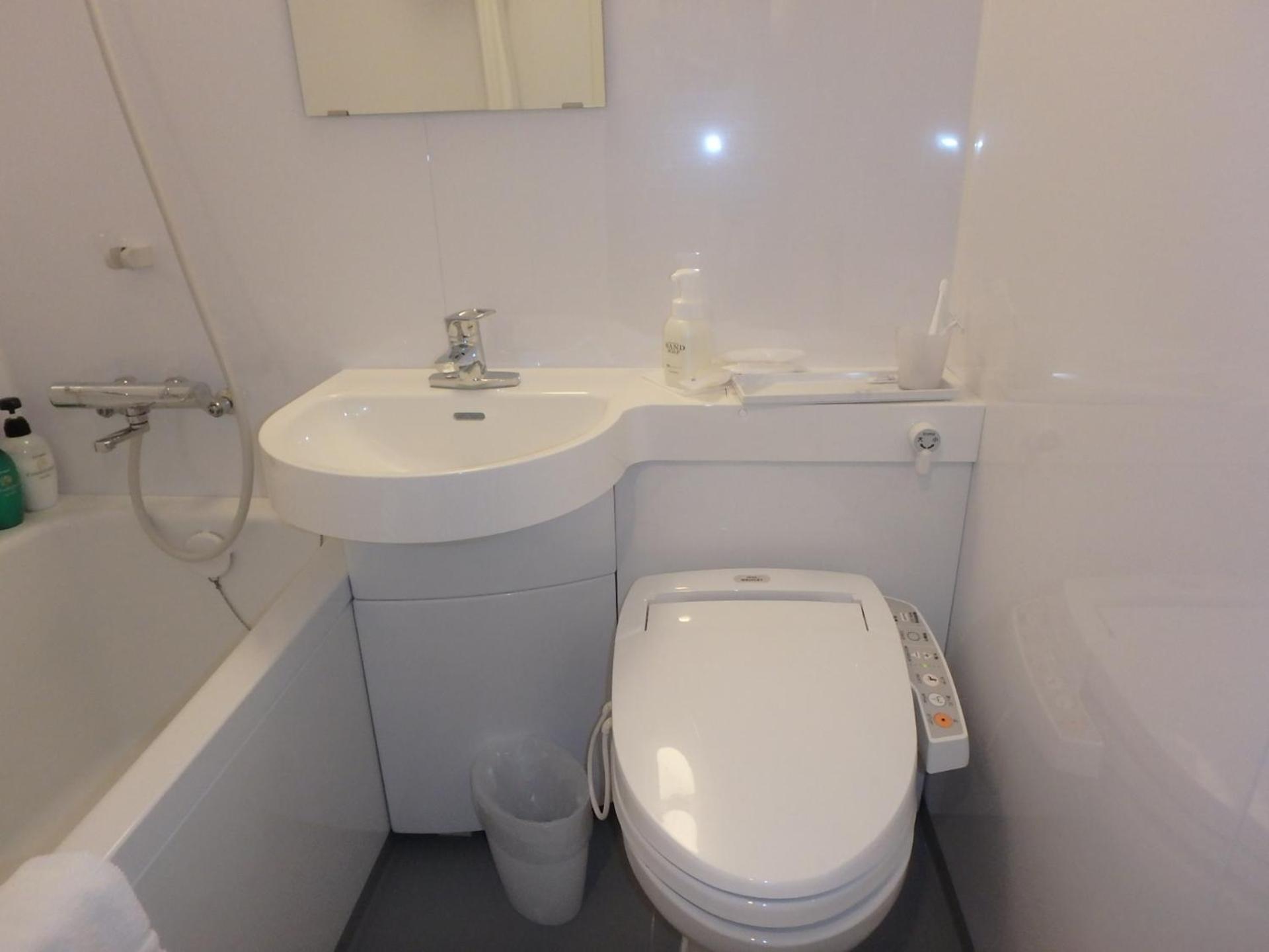 Double Room - Non-Smoking  photo 3