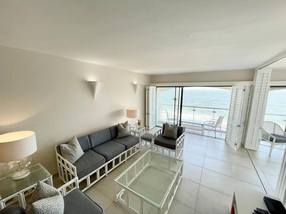 Three-Bedroom Apartment photo 1