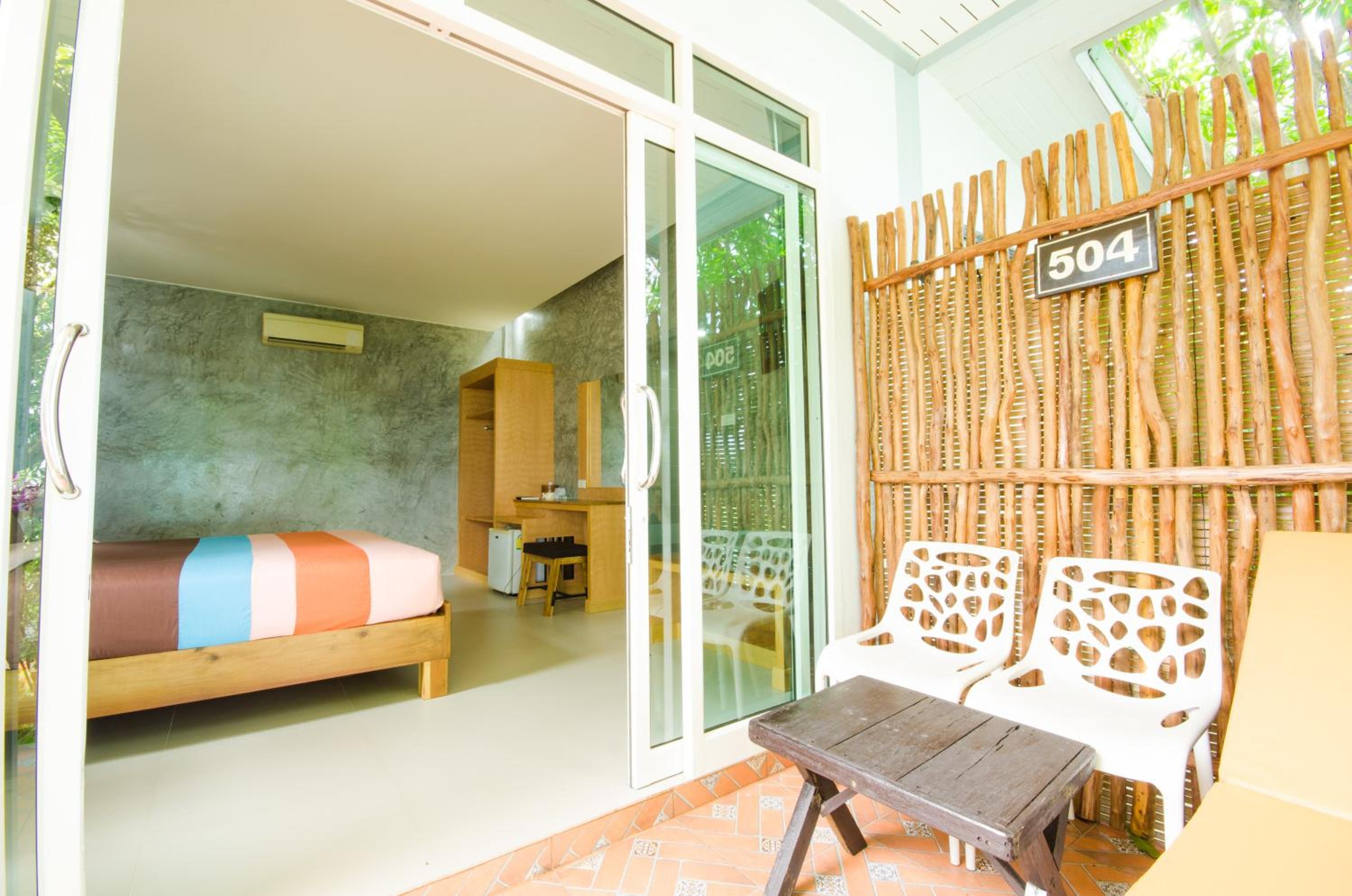 Deluxe Bungalow - Photo 3