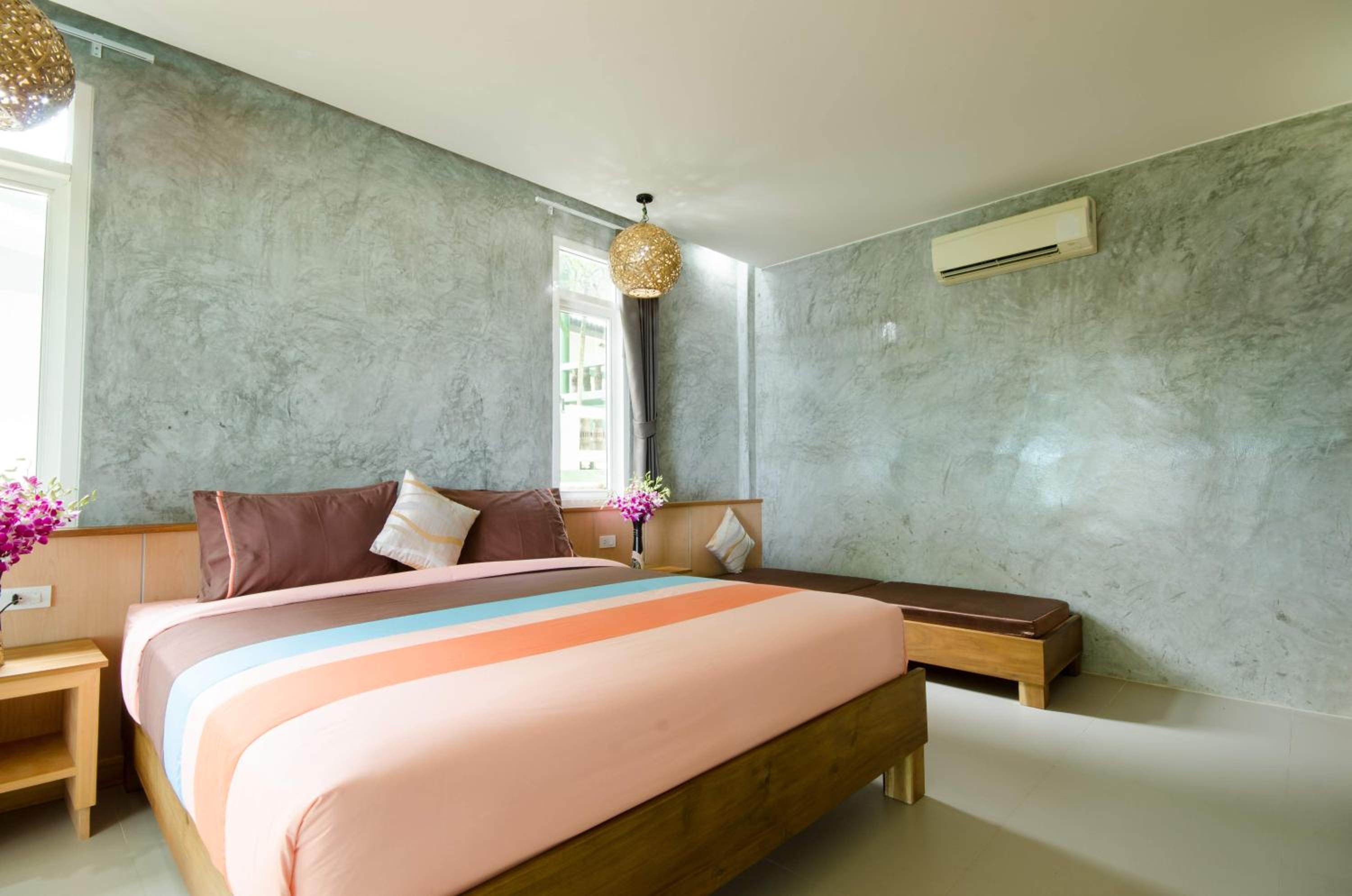 Deluxe Bungalow - Photo 1