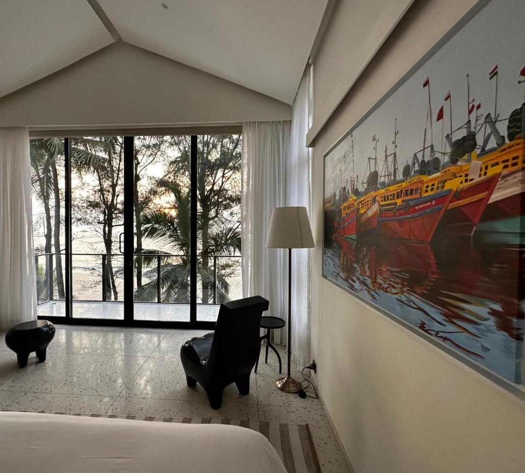 Ocean Front Premier Room - Photo 18