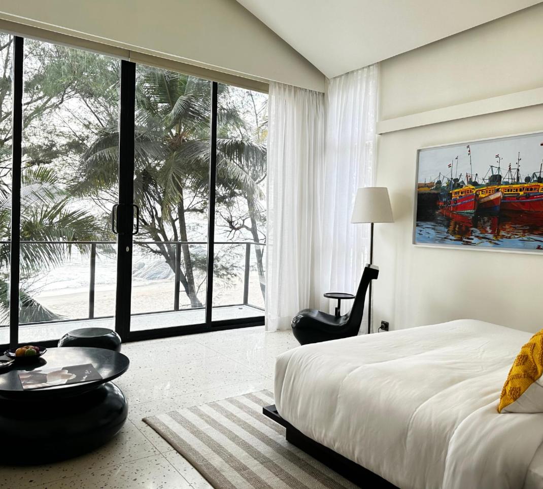 Ocean Front Premier Room - Photo 17