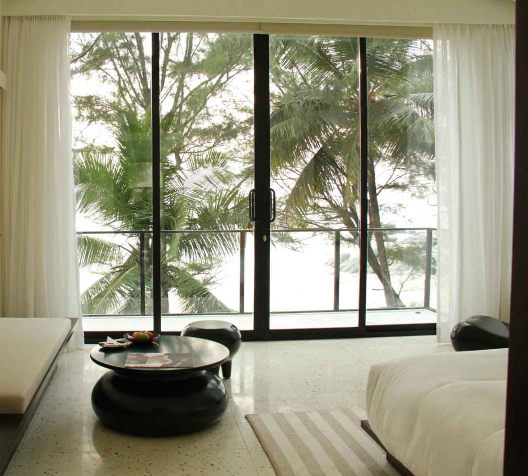 Ocean Front Premier Room - Photo 21
