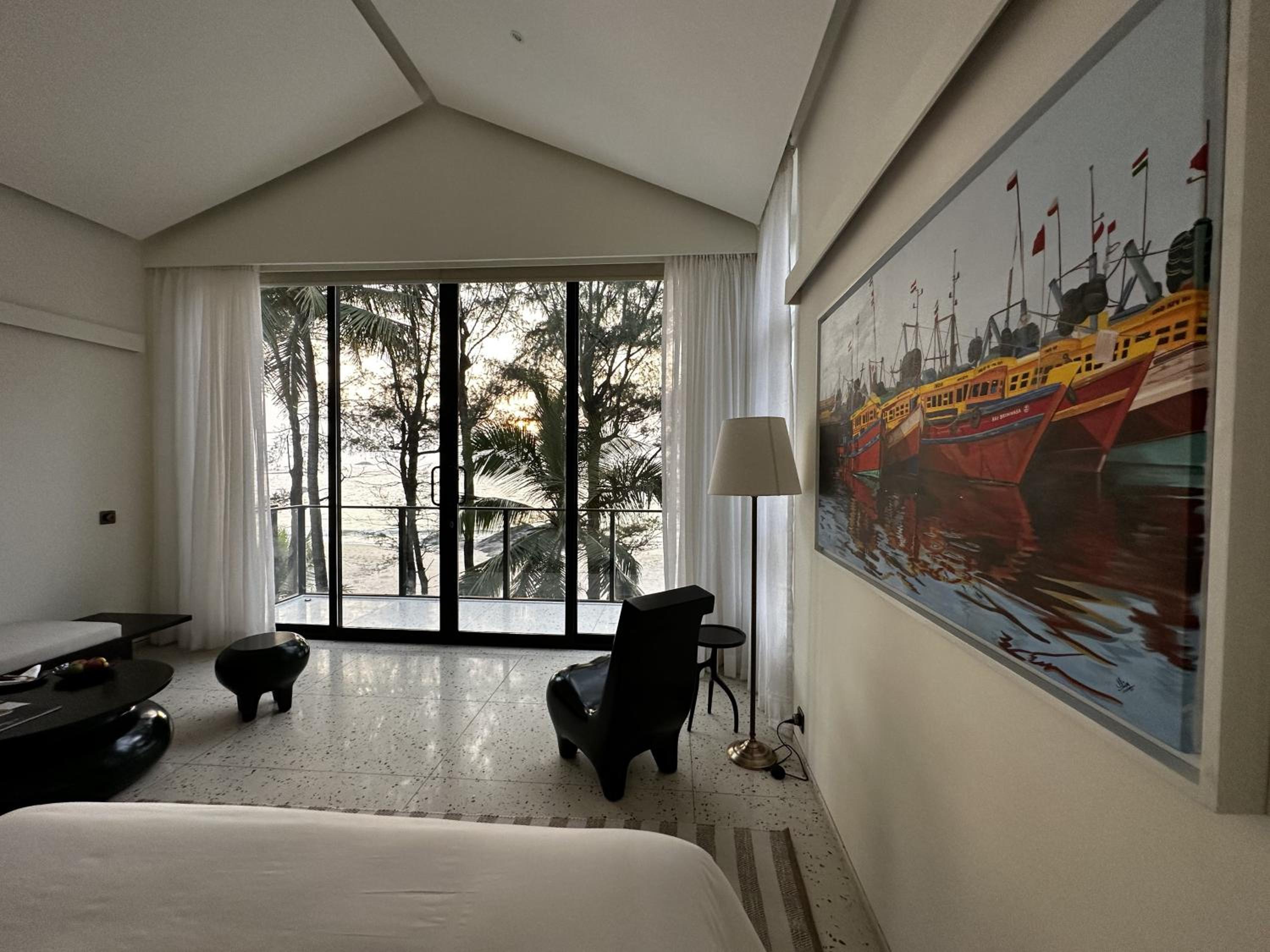 Ocean Front Premier Room - Photo 22