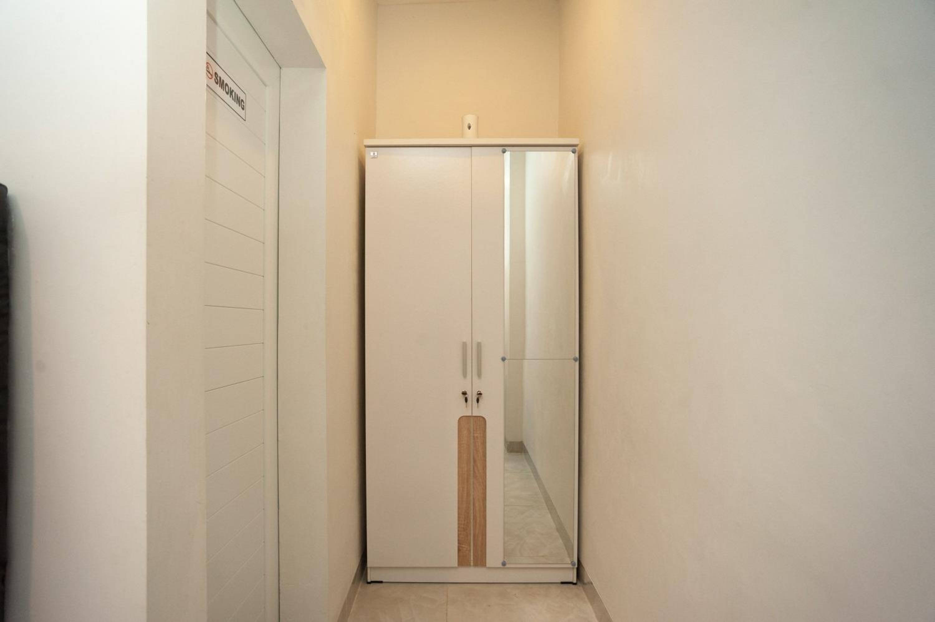 Twin Room - Photo 3