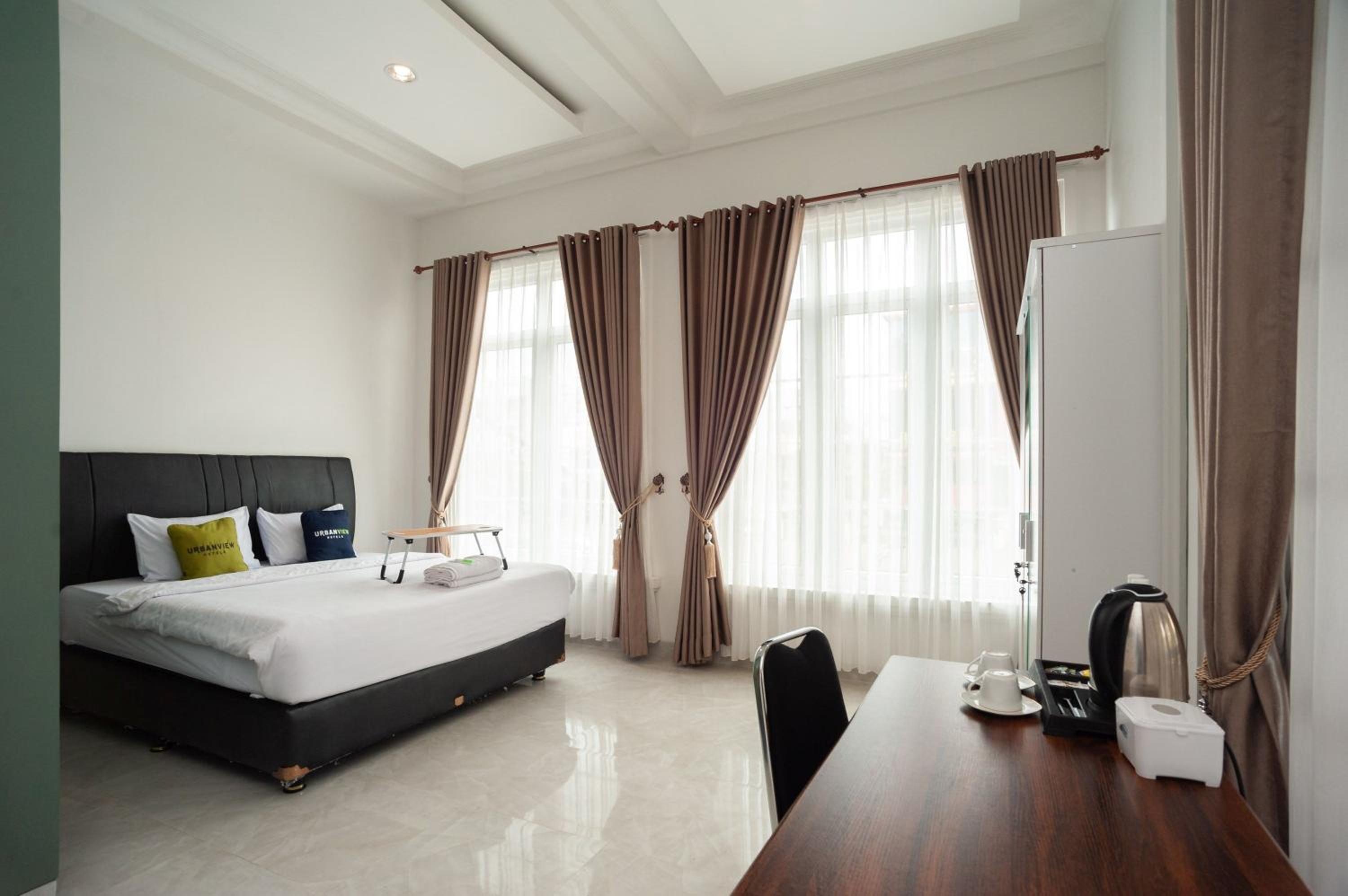 Deluxe Room - Photo 8