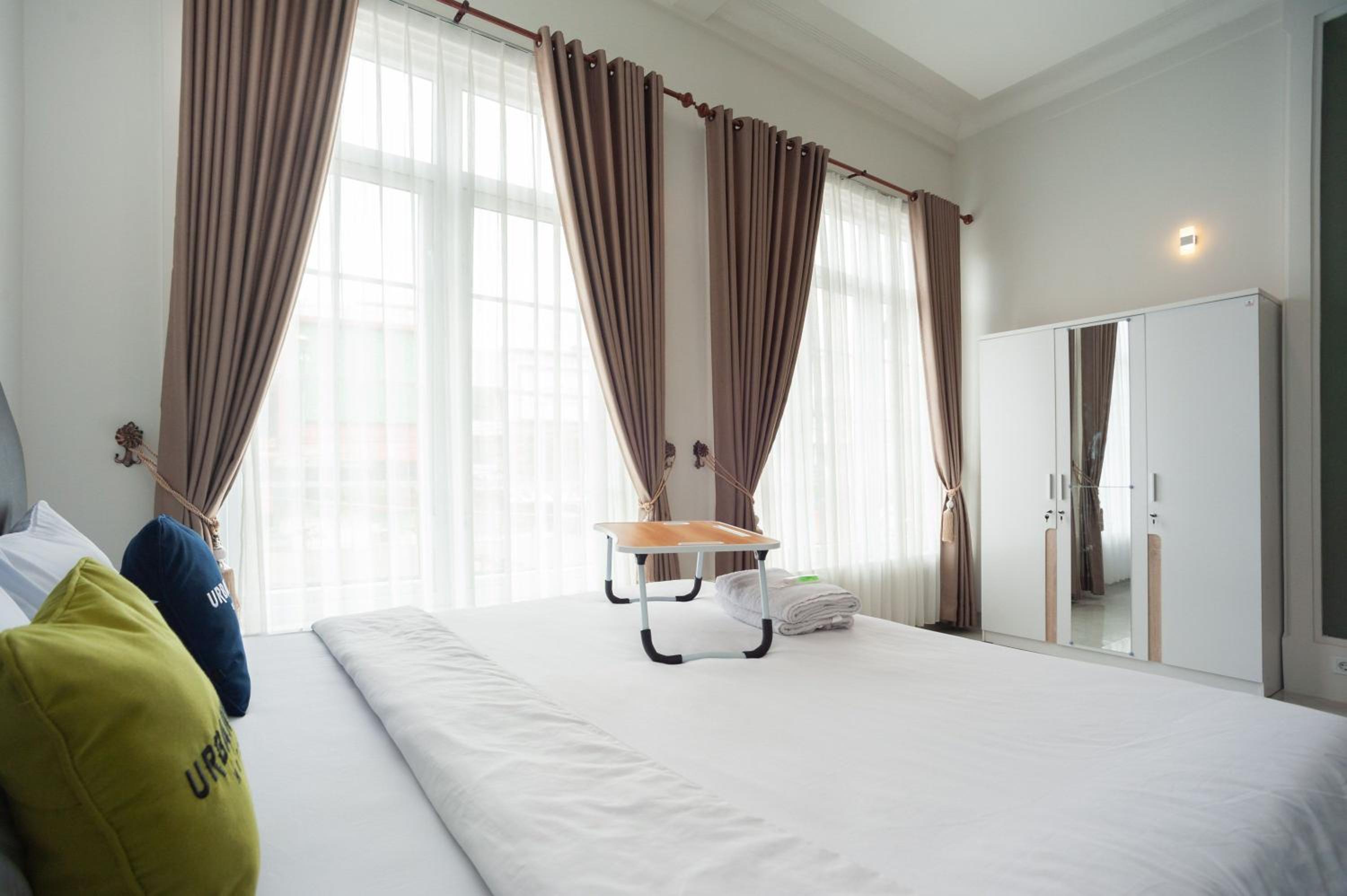 Twin Room - Photo 1