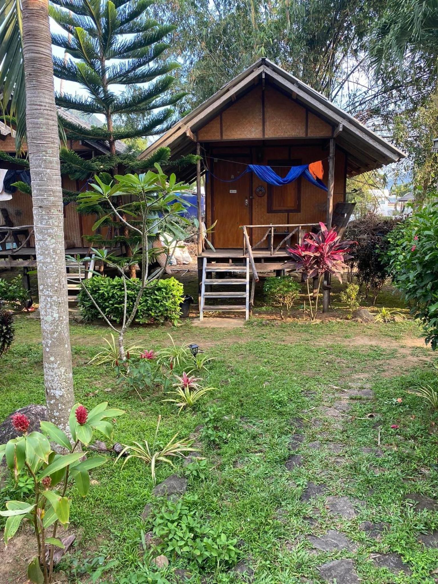 Bungalow with Fan - Photo 9