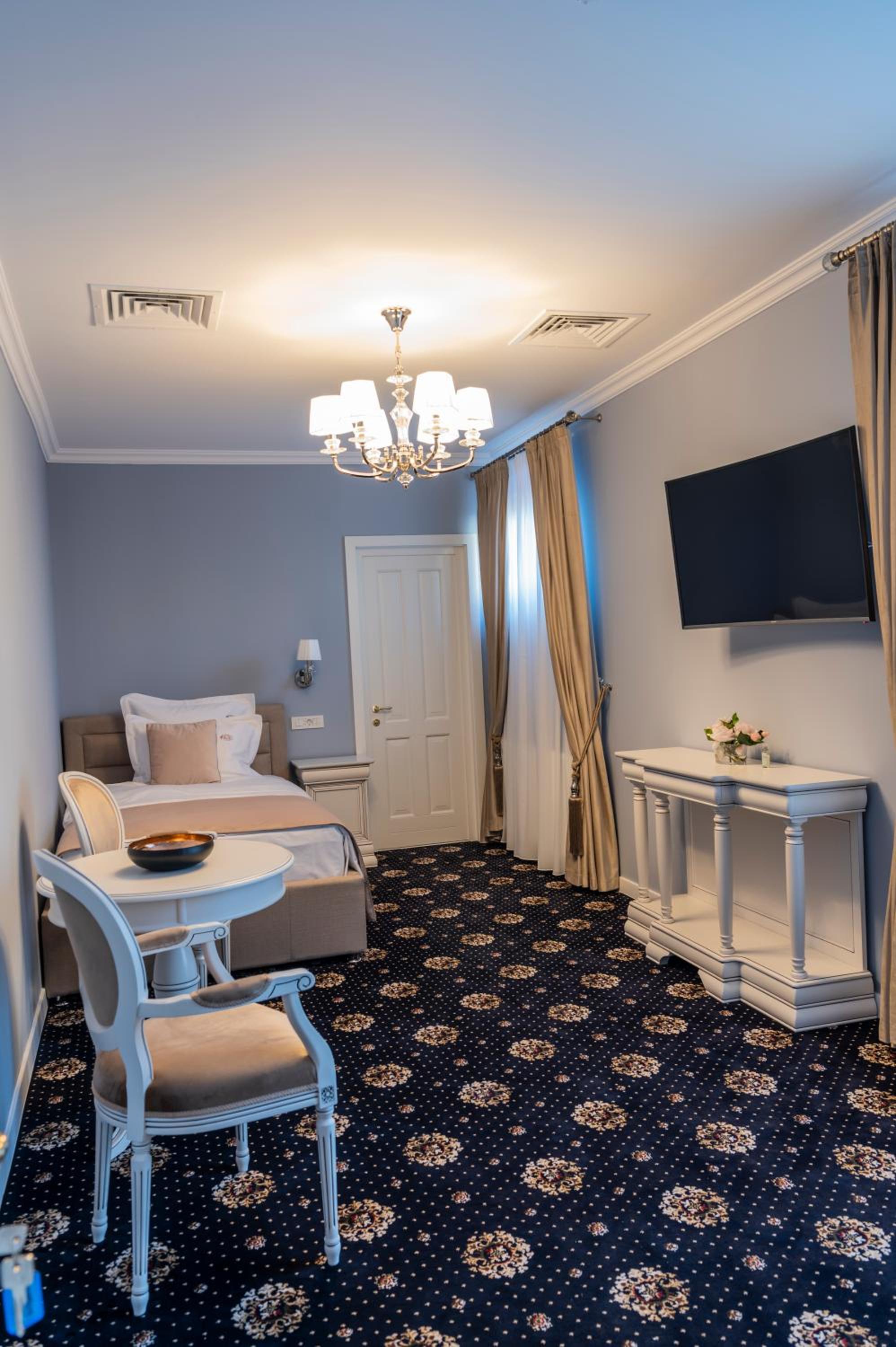 Deluxe Single Room