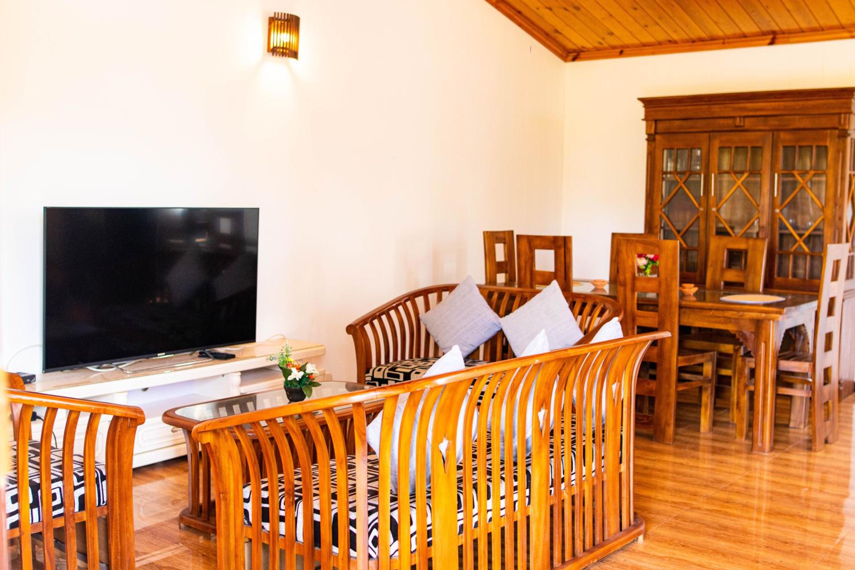 Deluxe Family Suite photo 3