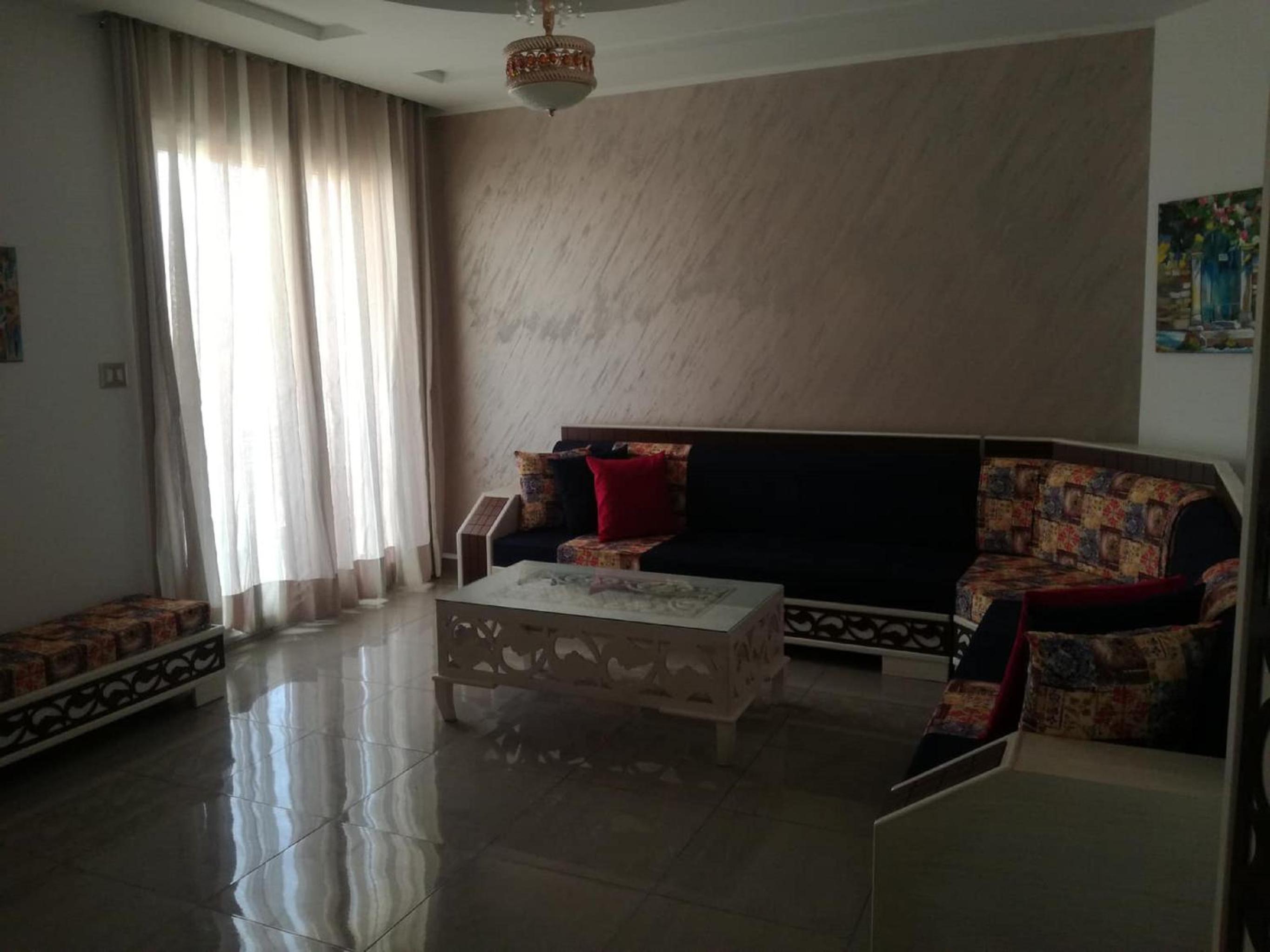 Apartment photo 2