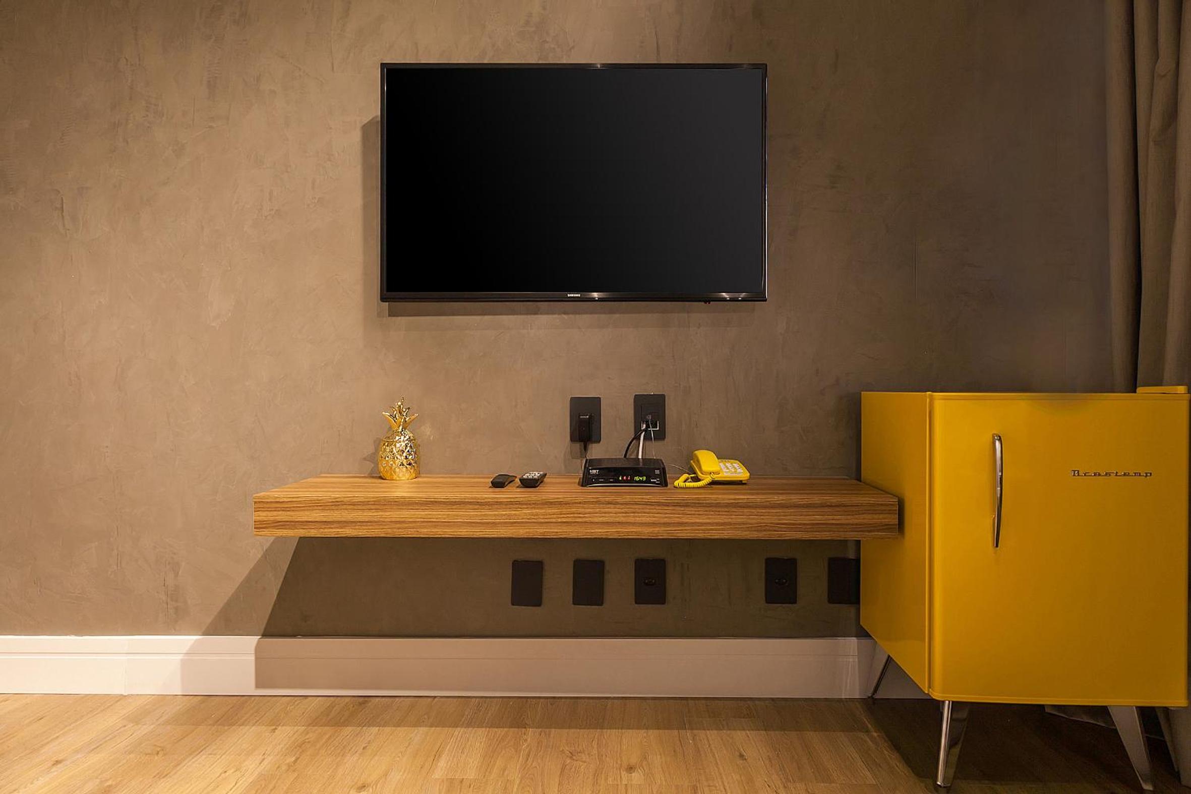 One-Bedroom Apartment - Photo 10