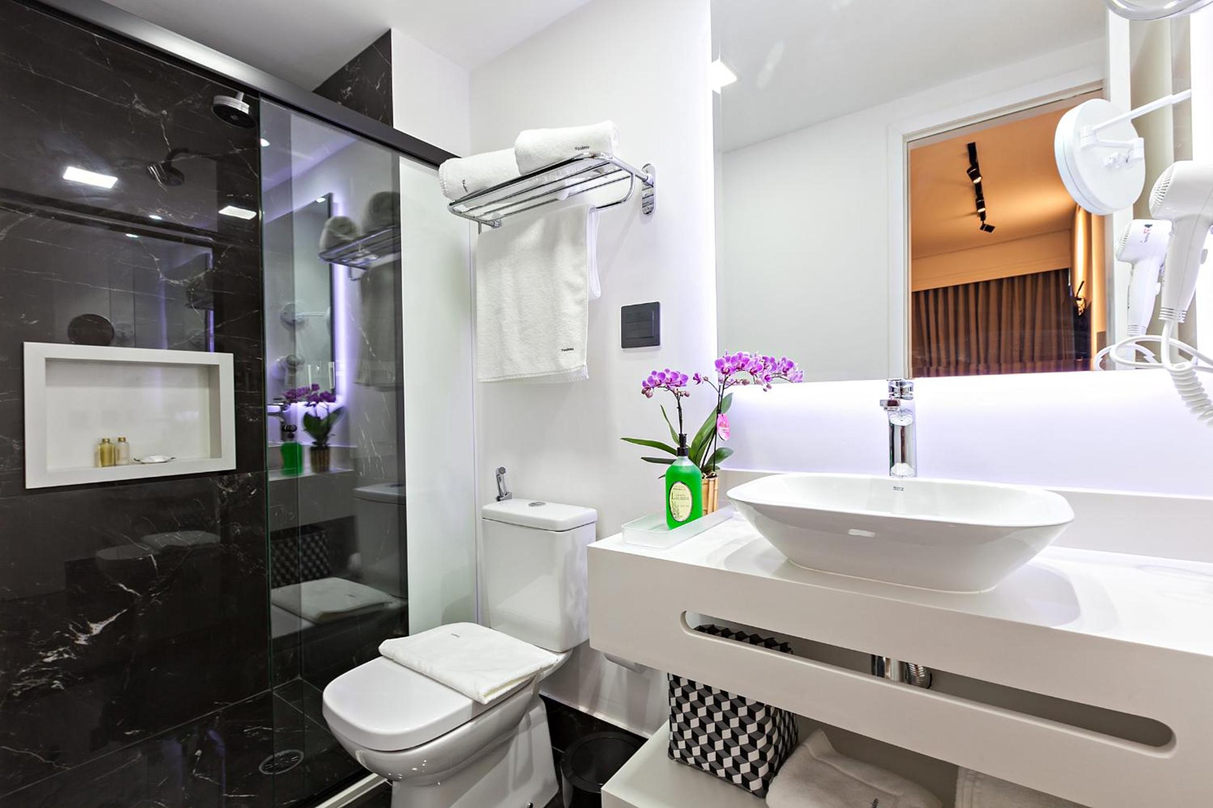 One-Bedroom Apartment - Photo 20
