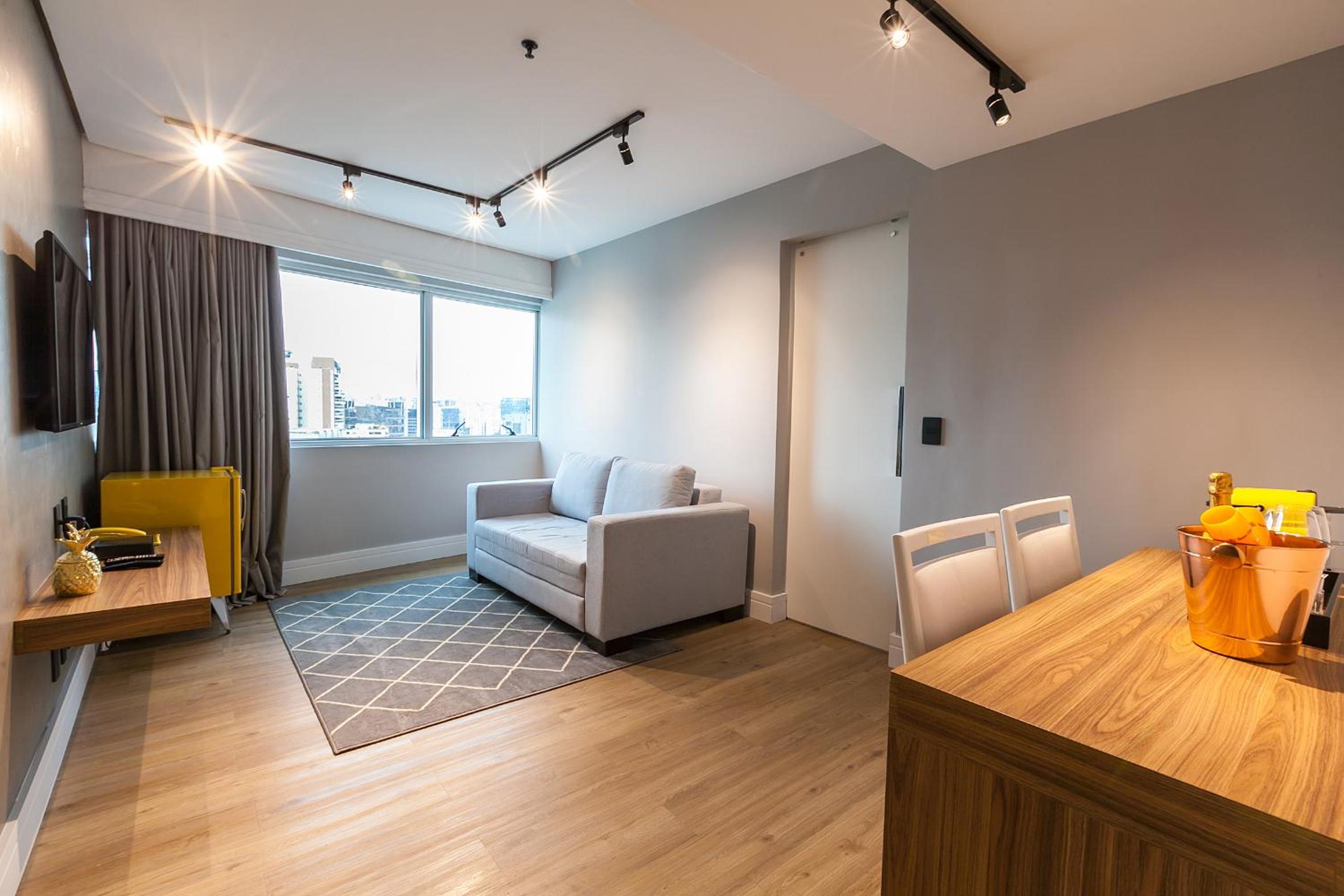 One-Bedroom Apartment - Photo 5