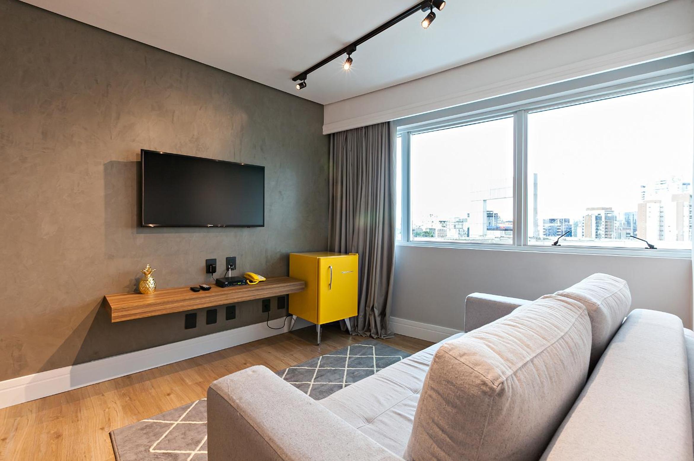 One-Bedroom Apartment - Photo 12