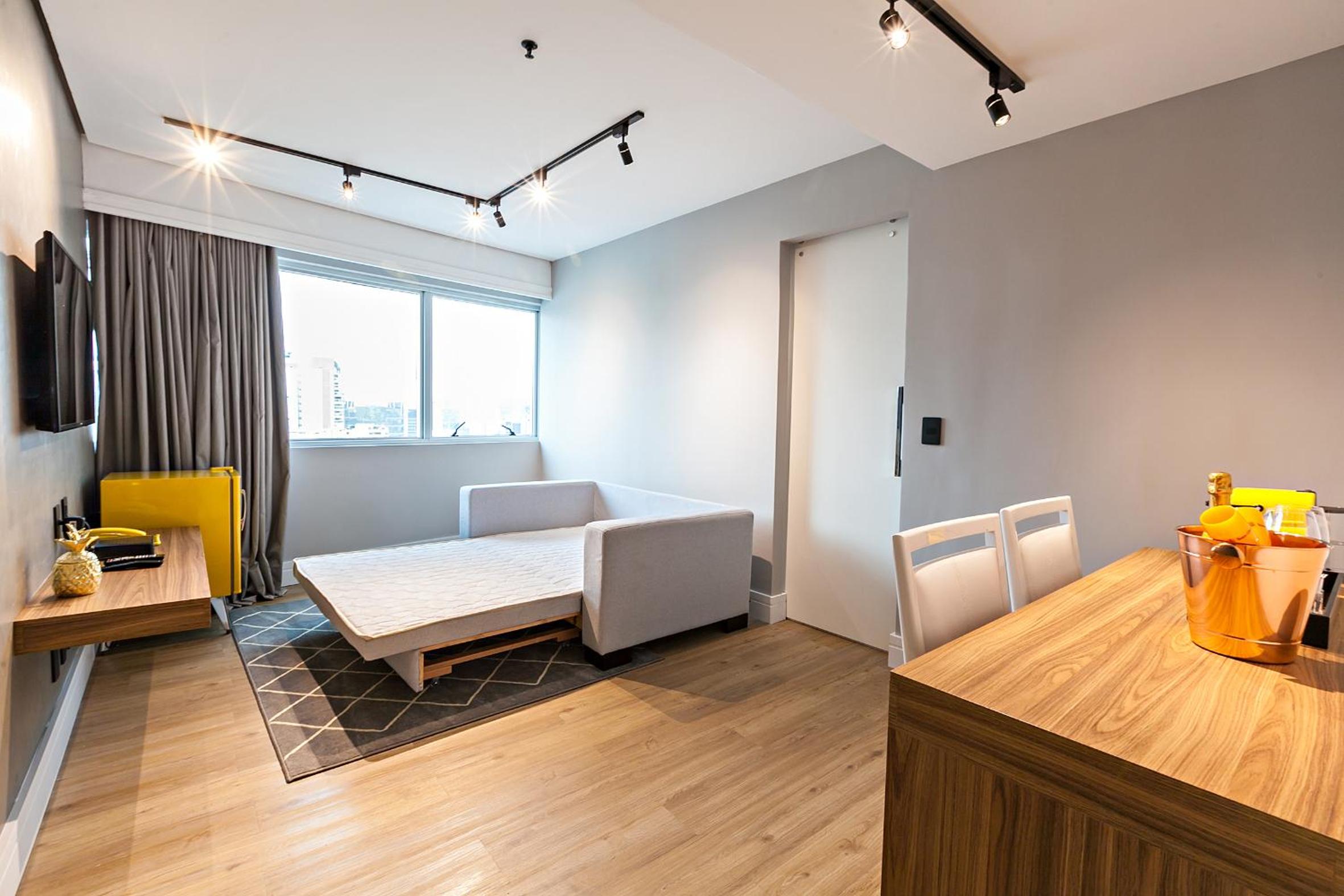 One-Bedroom Apartment - Photo 4