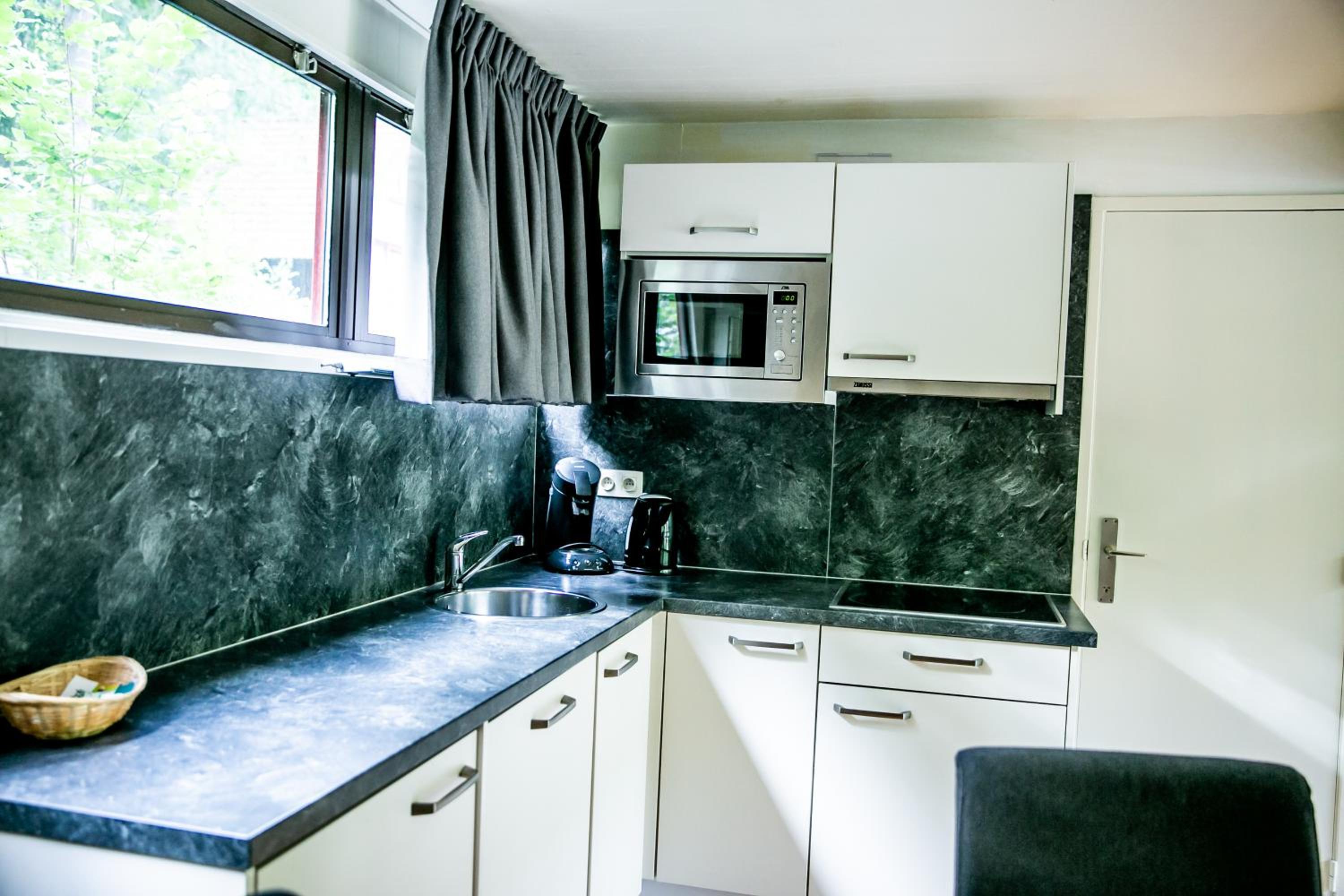 Bungalow (5 Adults) - Photo 4
