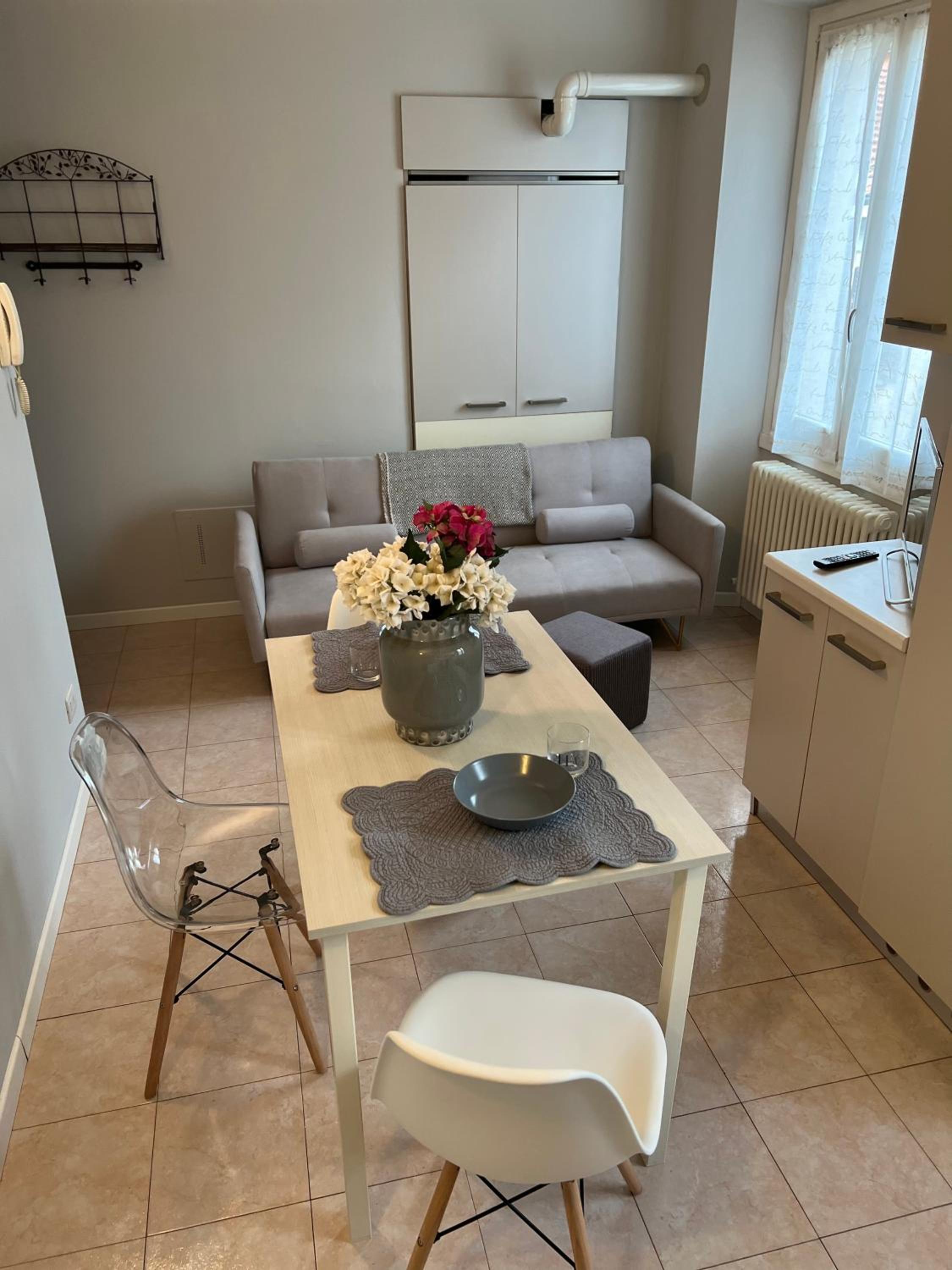 One-Bedroom Apartment - Photo 23