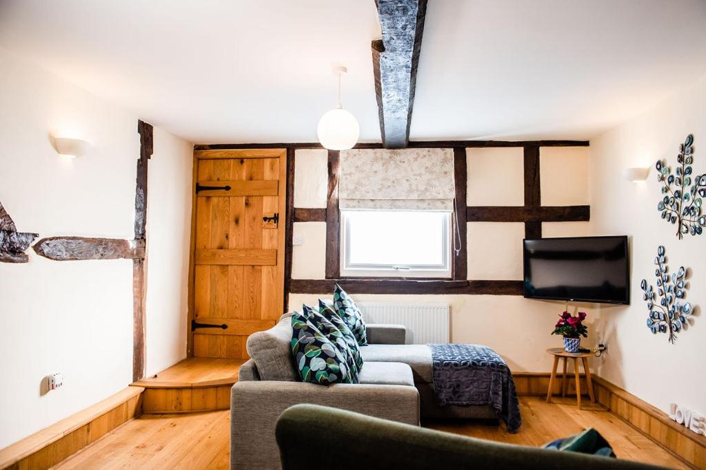 One-Bedroom House photo 1