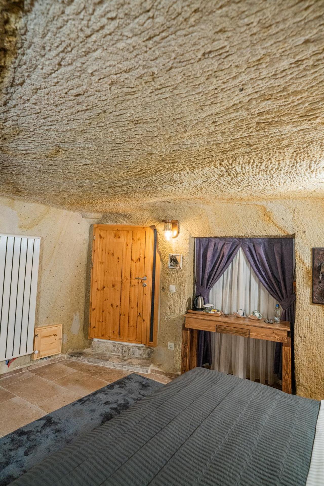 Deluxe Suite photo 1